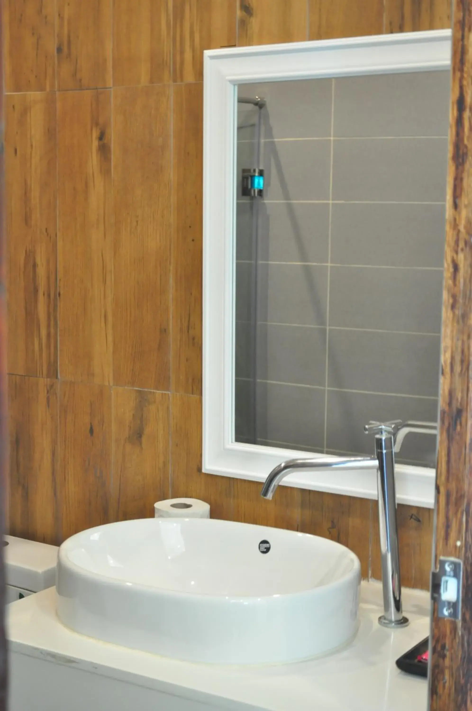 Bathroom in Lanta Seafront Resort Bathroom in Lanta Seafront Resort