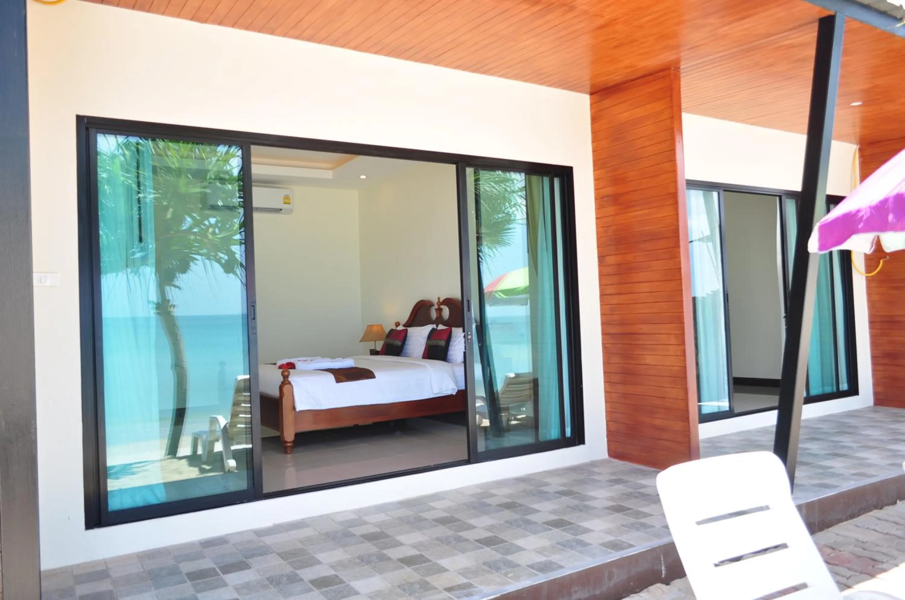 Sea view, Bed in Lanta Seafront Resort