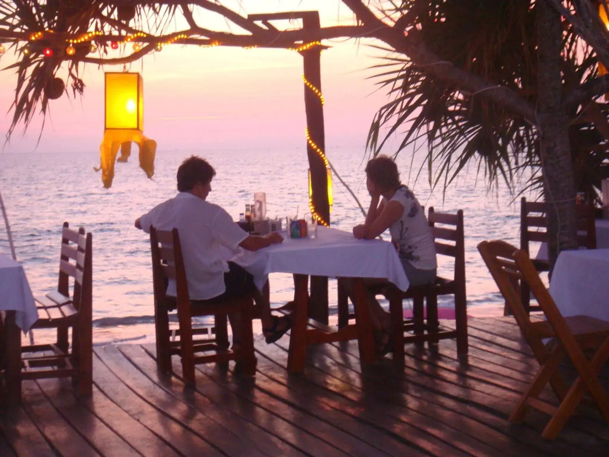 Restaurant/places to eat in Lanta Seafront Resort Restaurant/places to eat in Lanta Seafront Resort