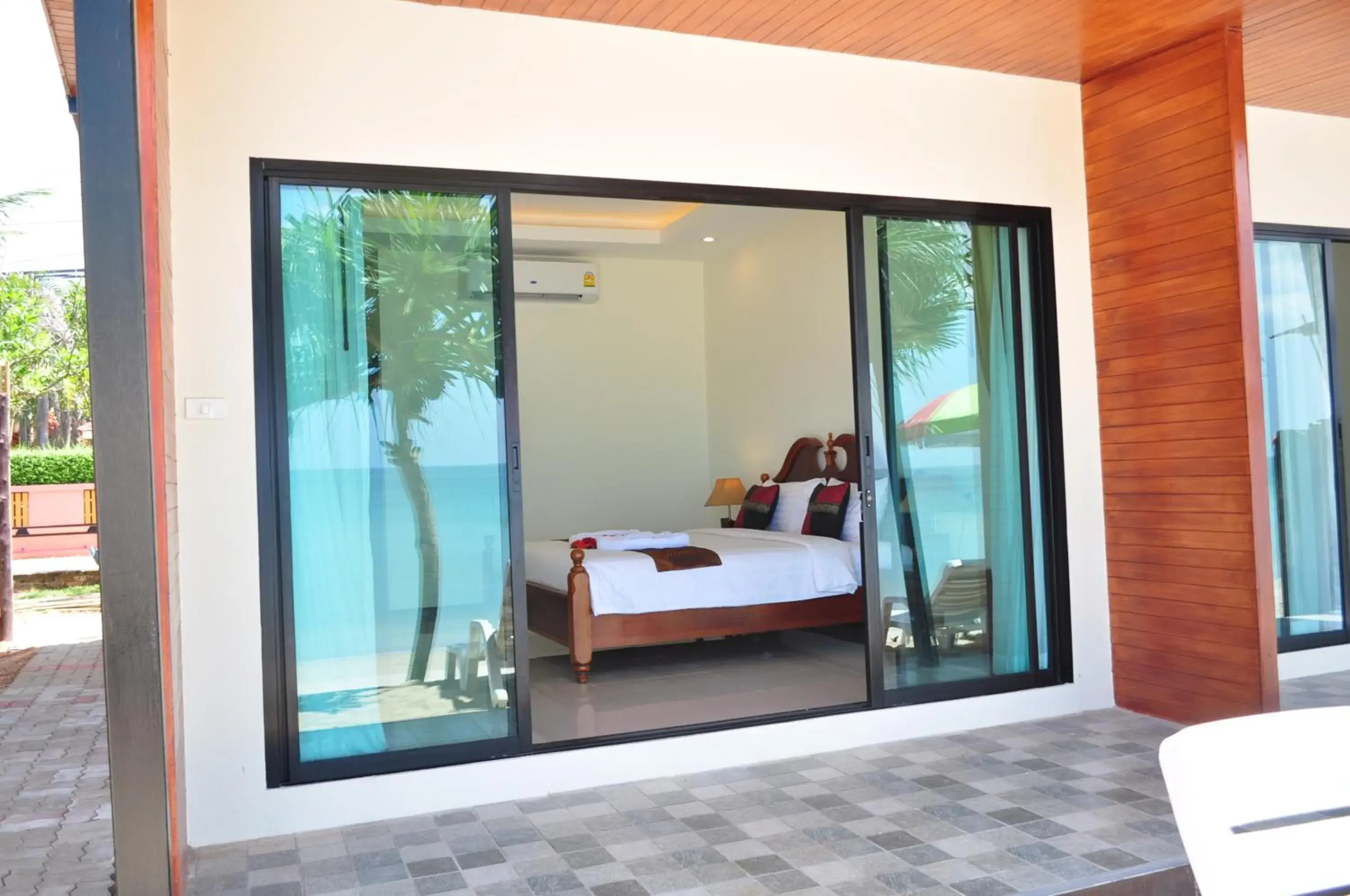 Sea view, Bed in Lanta Seafront Resort Sea view, Bed in Lanta Seafront Resort