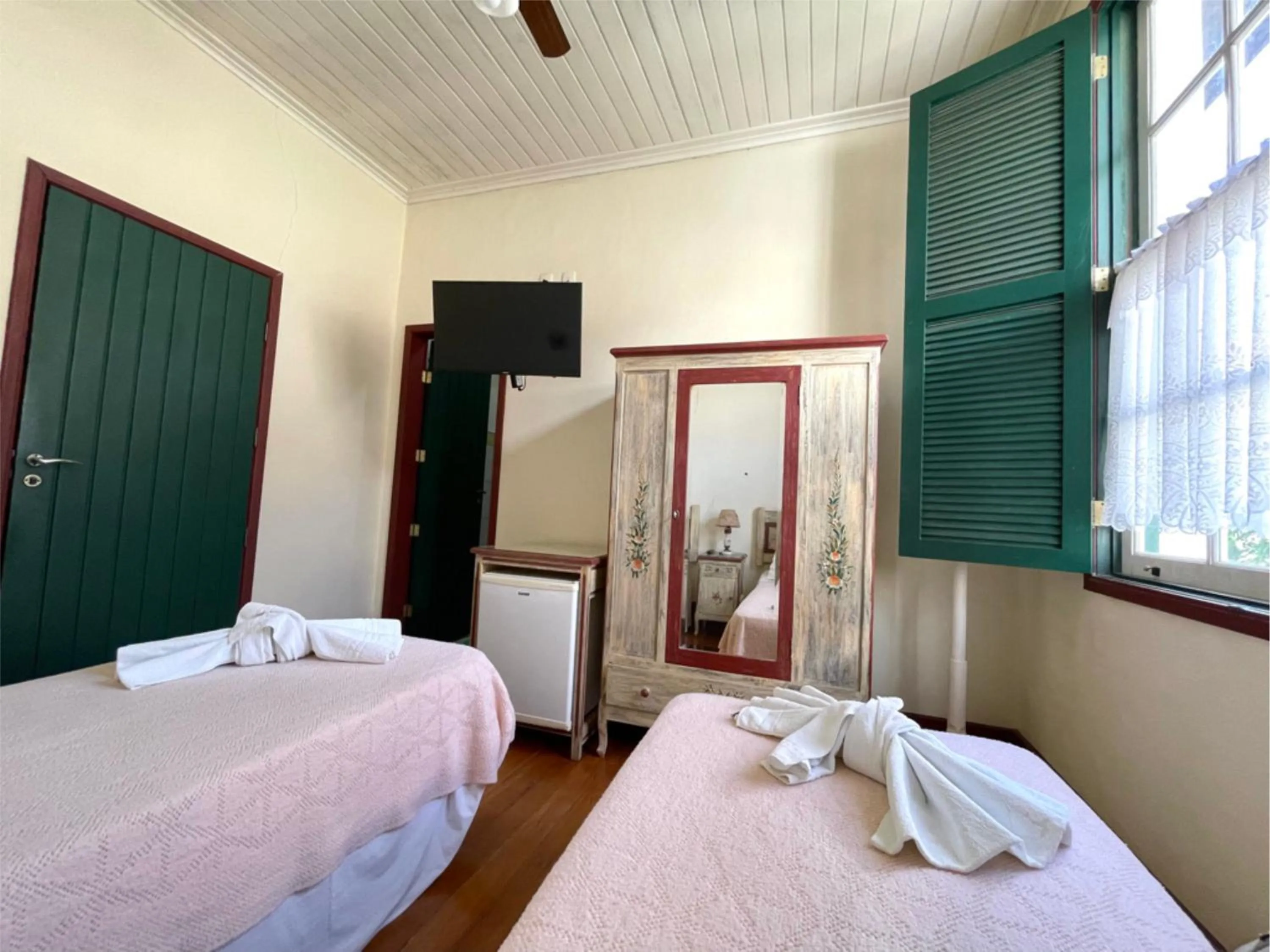 Photo of the whole room, Bed in Pousada do Duque