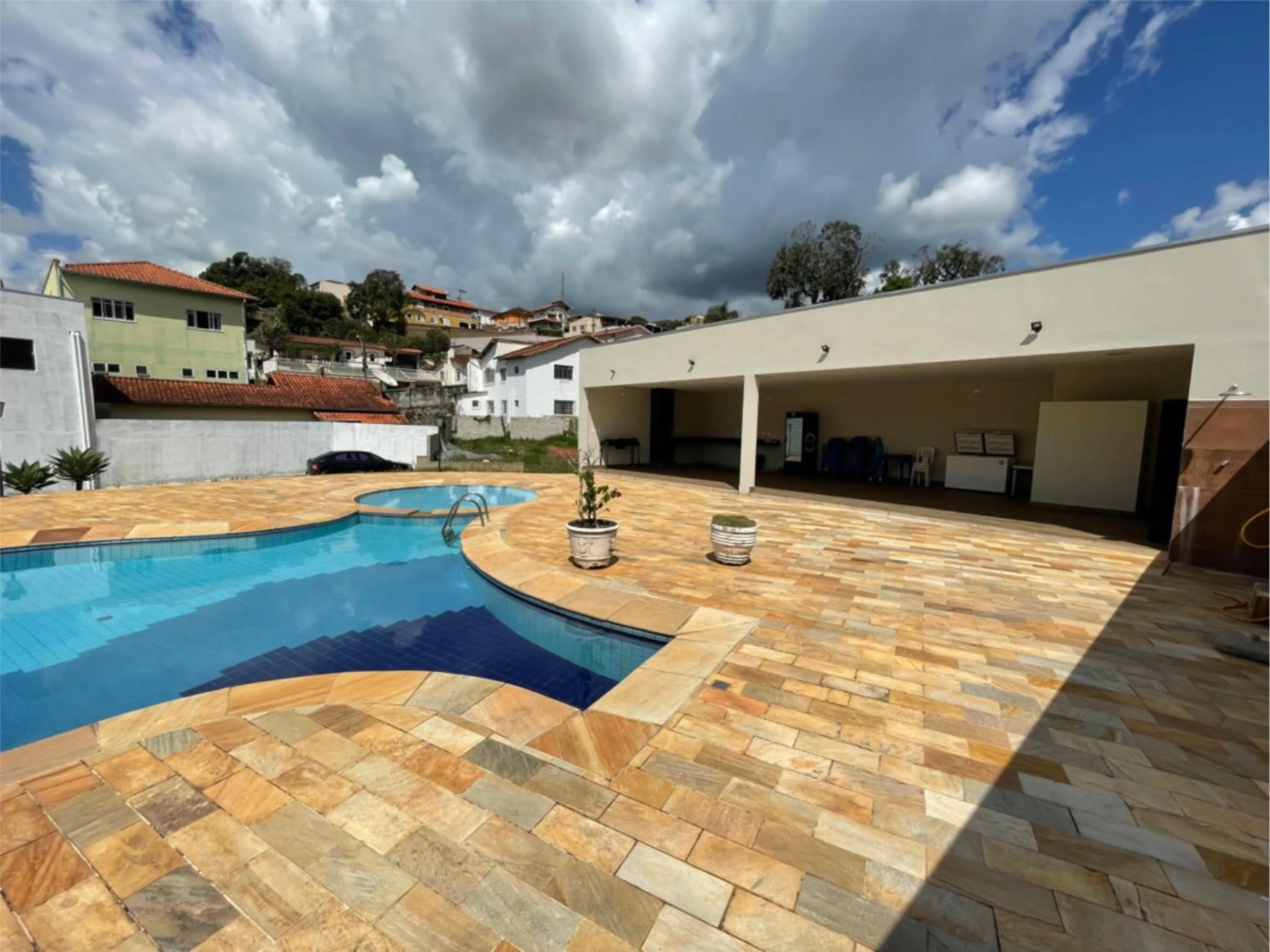 Swimming pool in Pousada do Duque