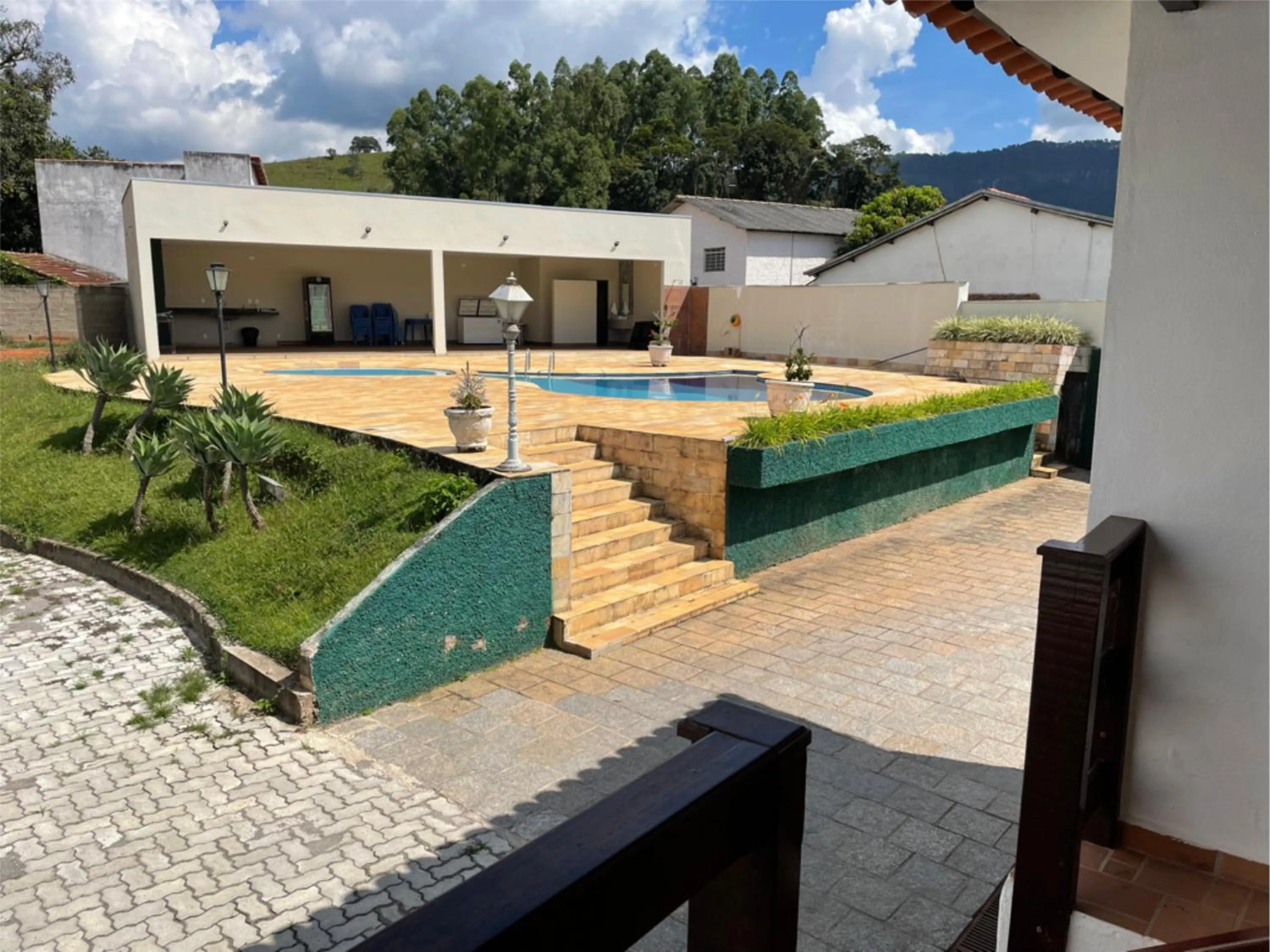 Swimming pool in Pousada do Duque