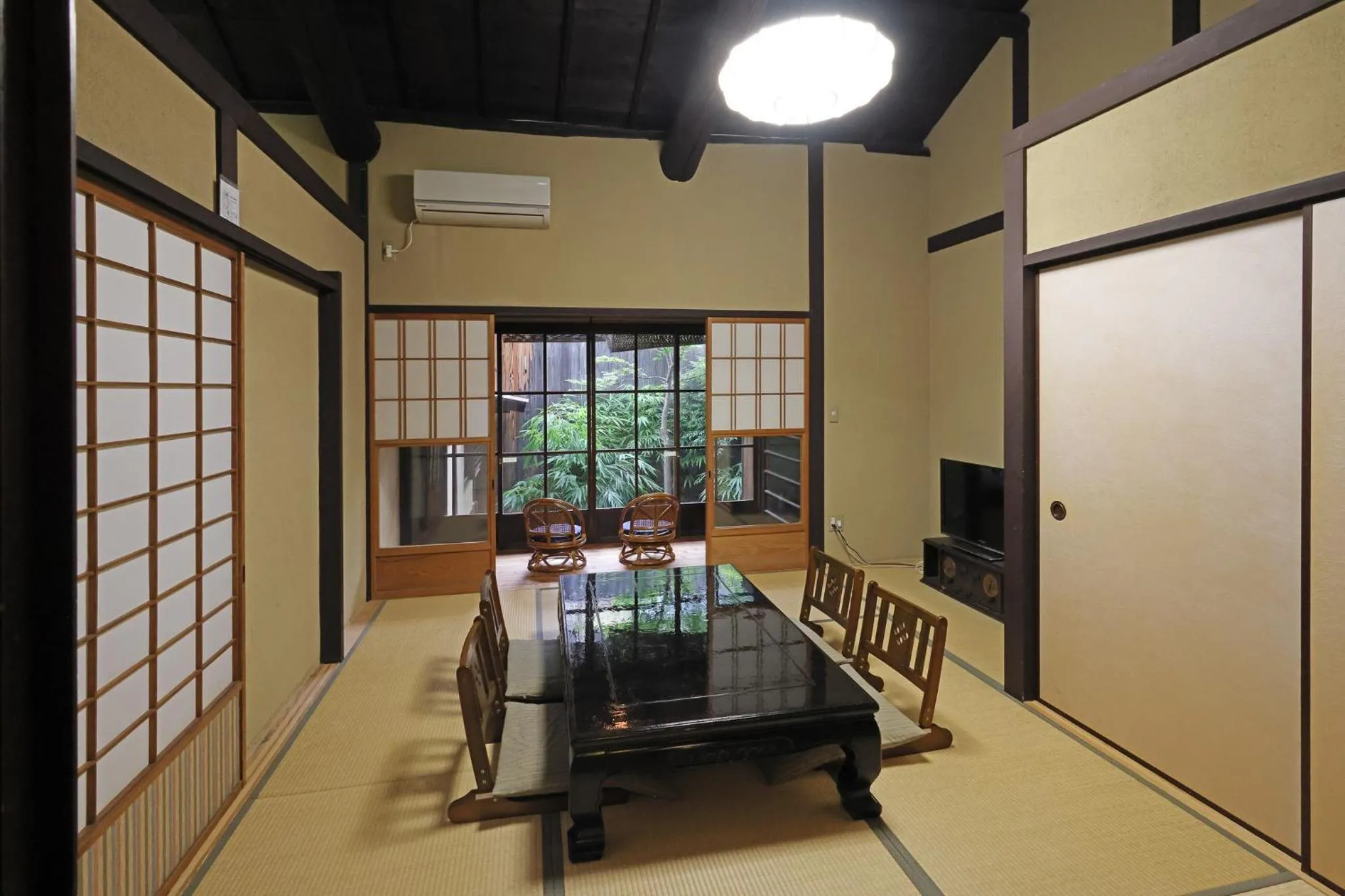 Living room, Bed in Heiankyu-dairi no yado