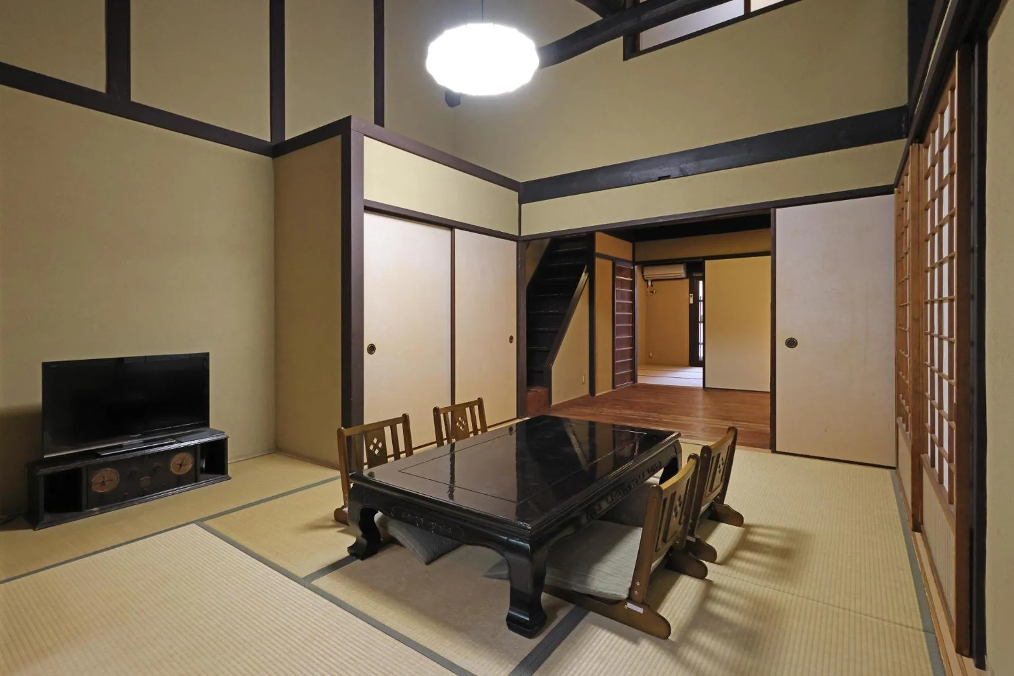 TV and multimedia in Heiankyu-dairi no yado