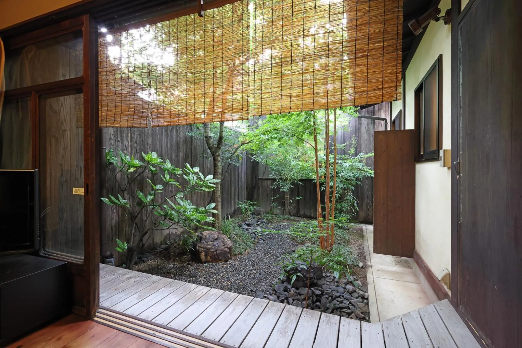 Garden in Heiankyu-dairi no yado