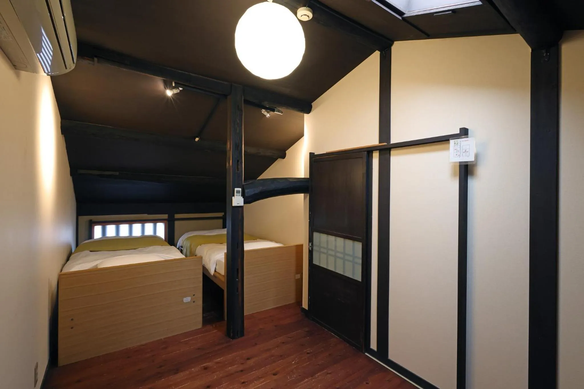 Bedroom, Bed in Heiankyu-dairi no yado