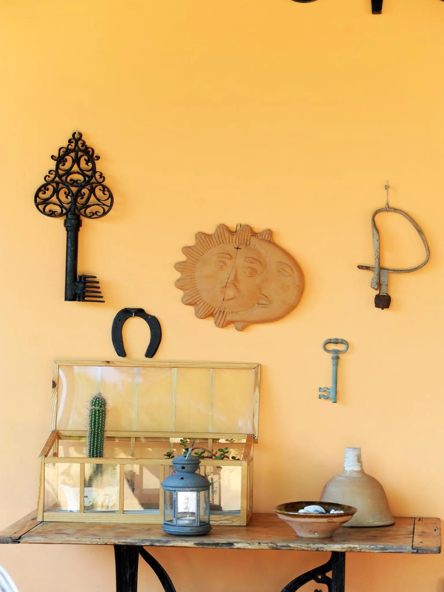 Decorative detail in B&B Glicine