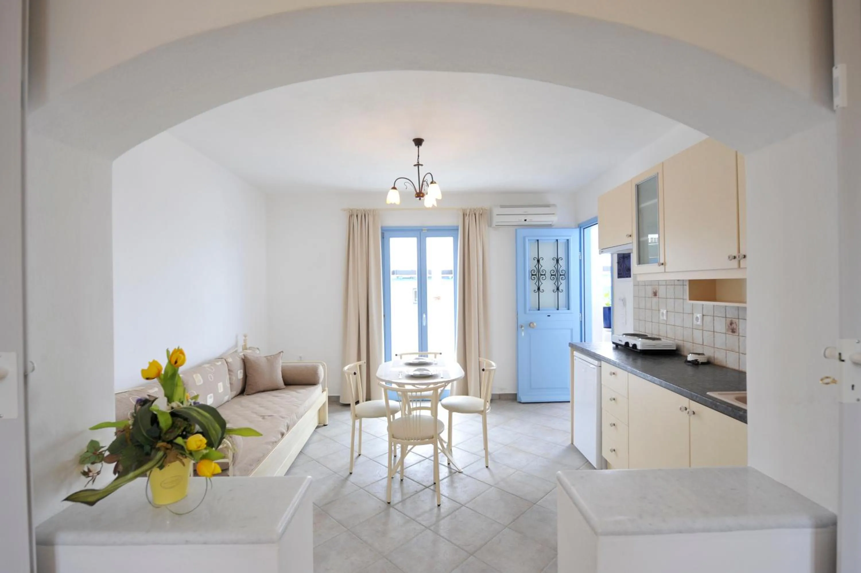 Kitchen or kitchenette in Evita Apartments