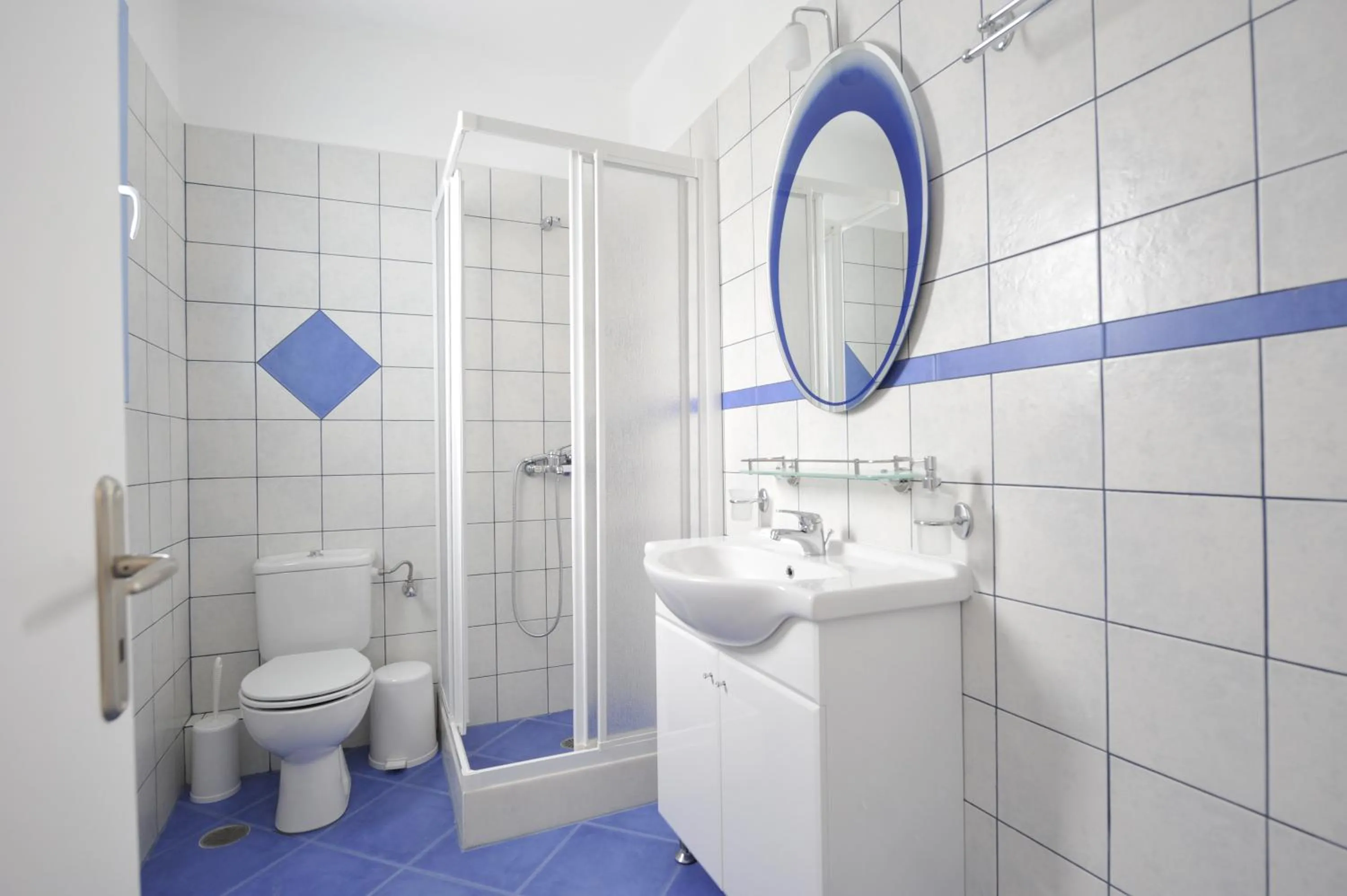 Bathroom in Evita Apartments