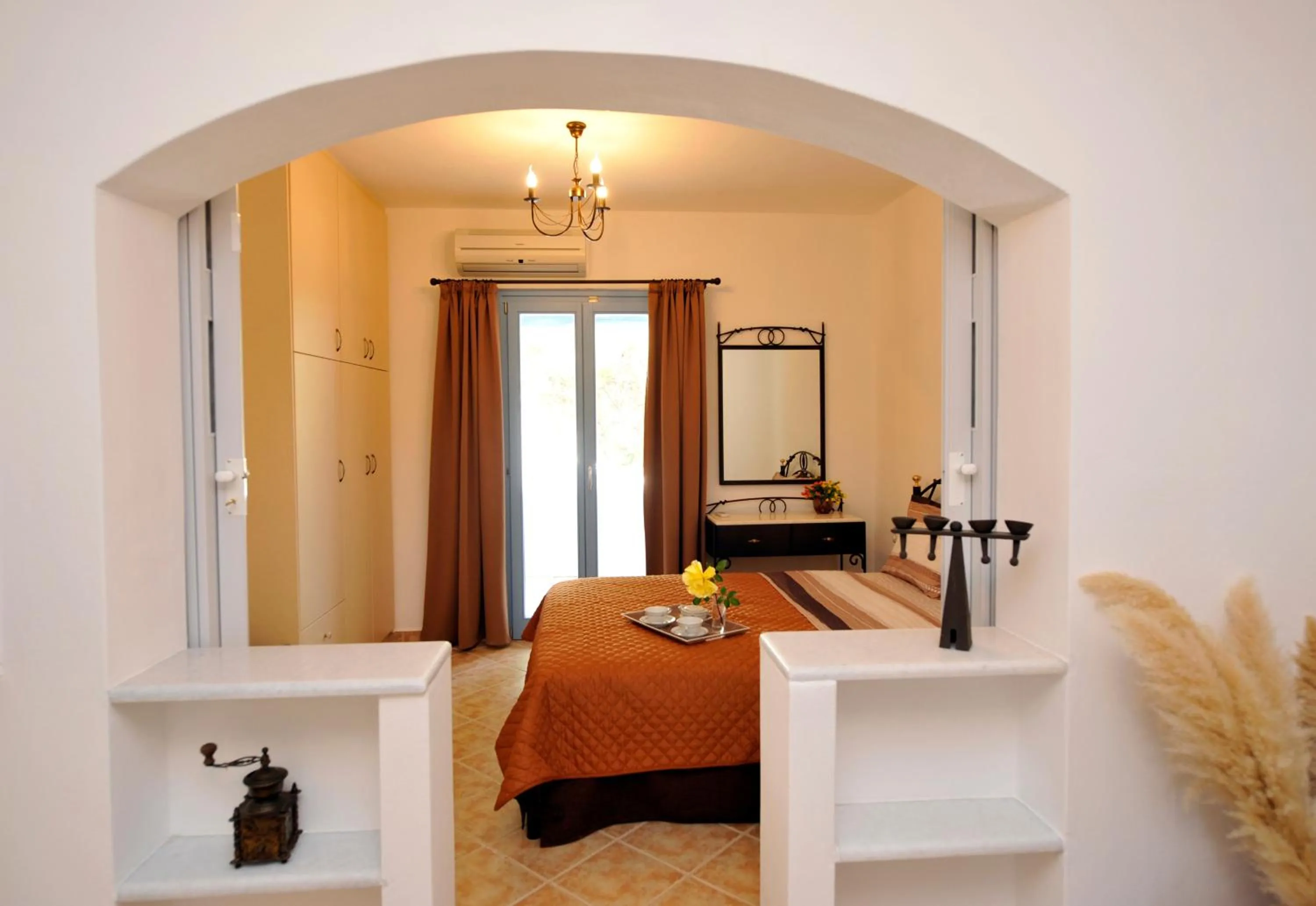 Bedroom, Bed in Evita Apartments