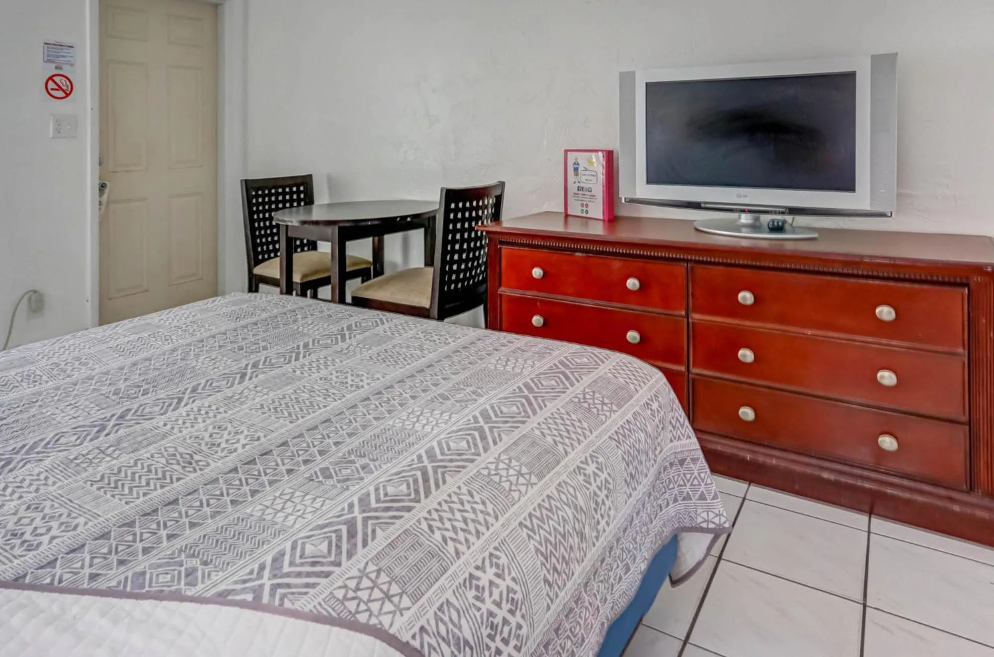 Bed in Green Seas Motel