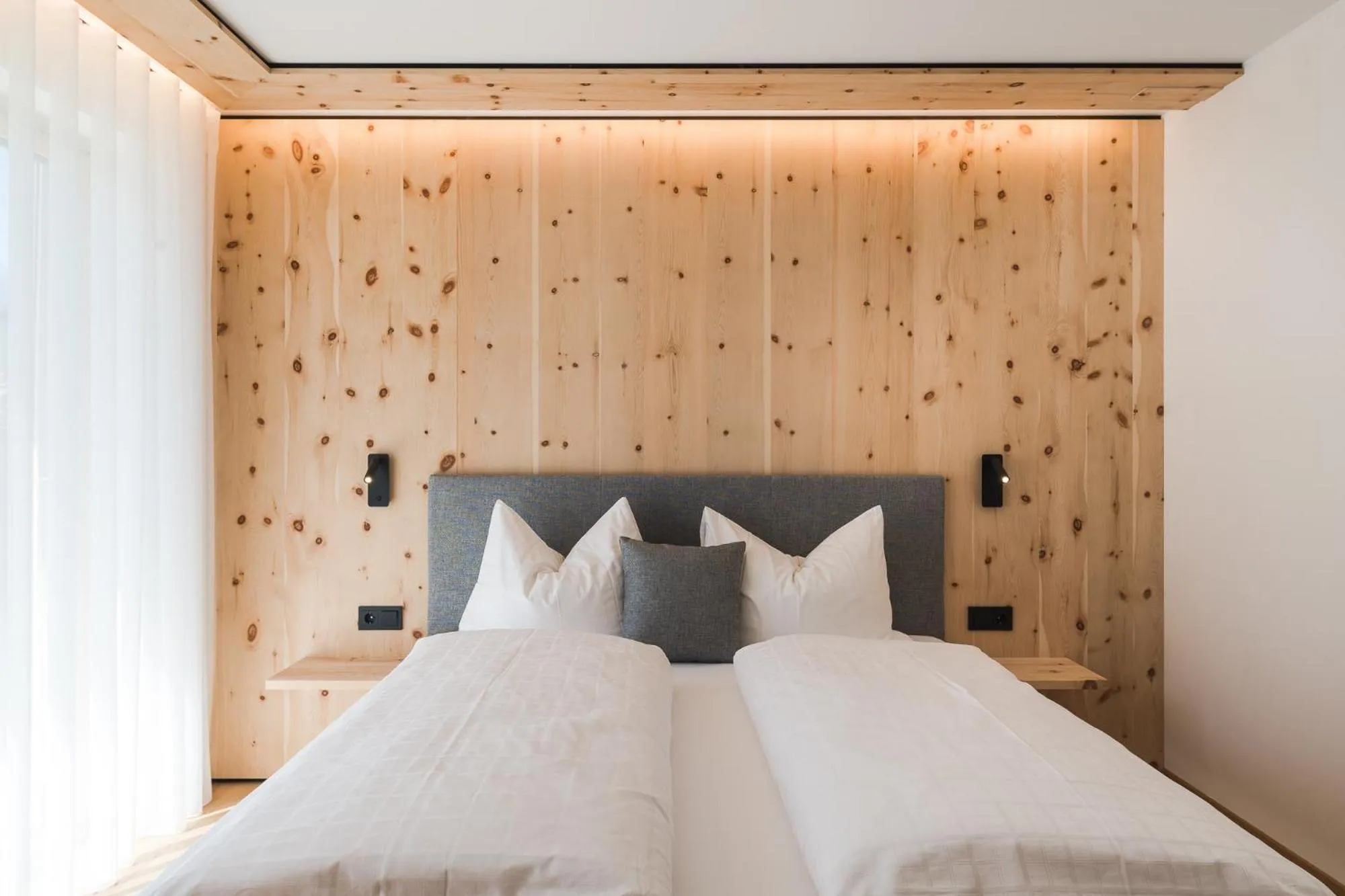 Bed in Heidi & Edith Family Aparthotel