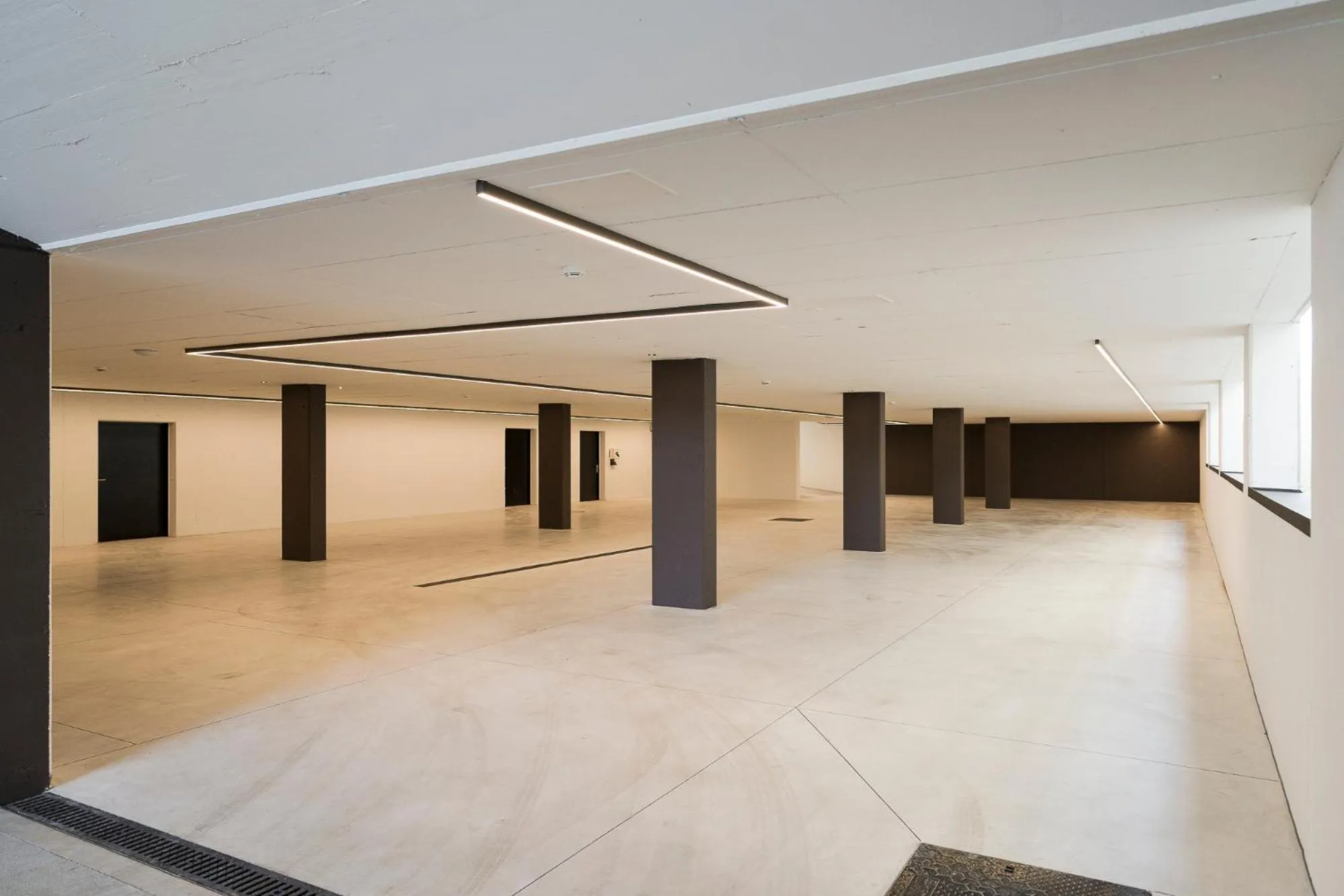 Parking in Heidi & Edith Family Aparthotel