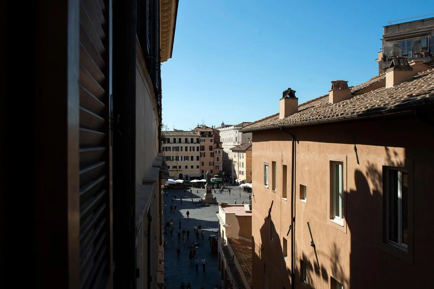 Property building in Town House Campo De Fiori