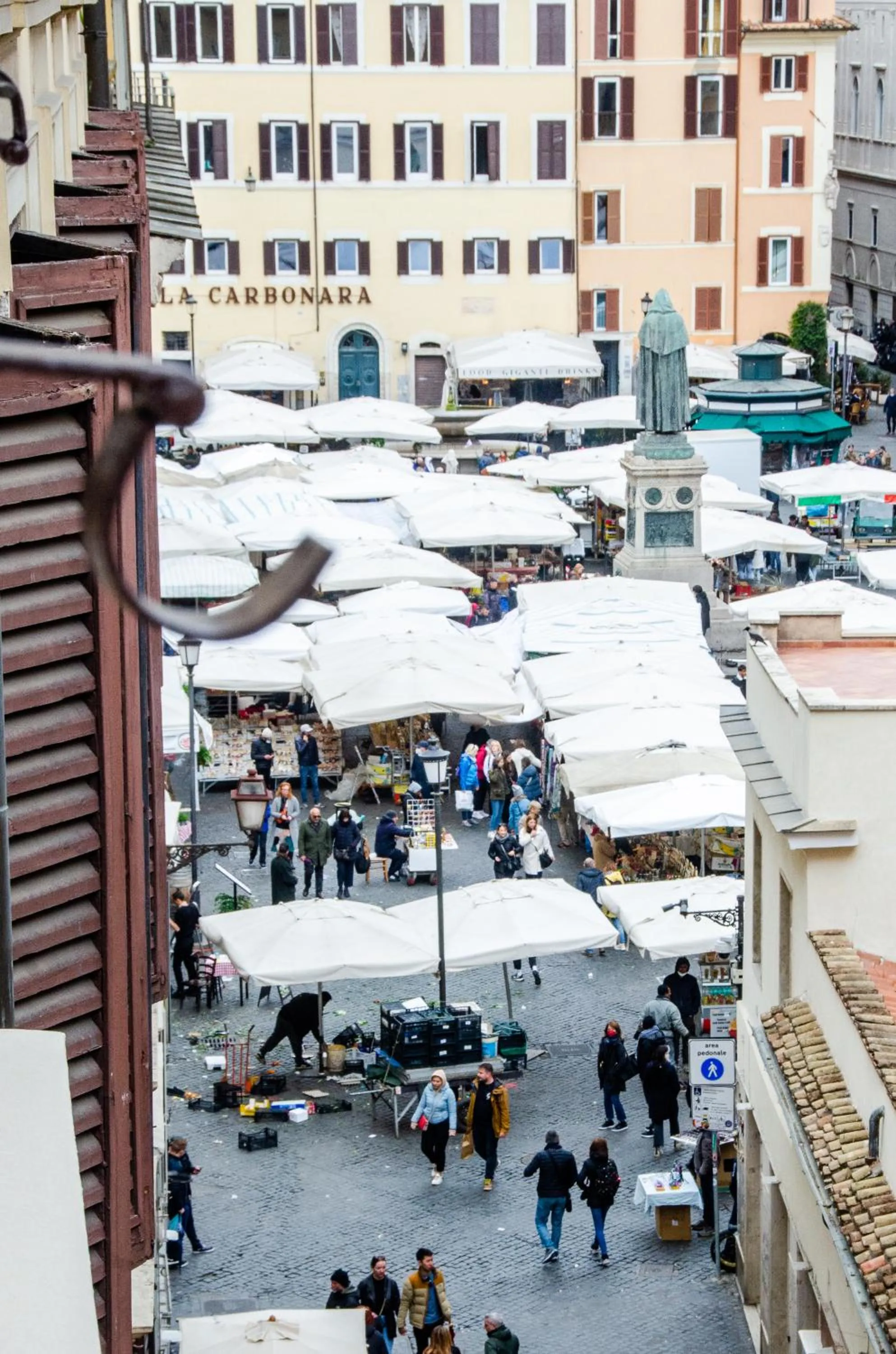 Landmark view in Town House Campo De Fiori