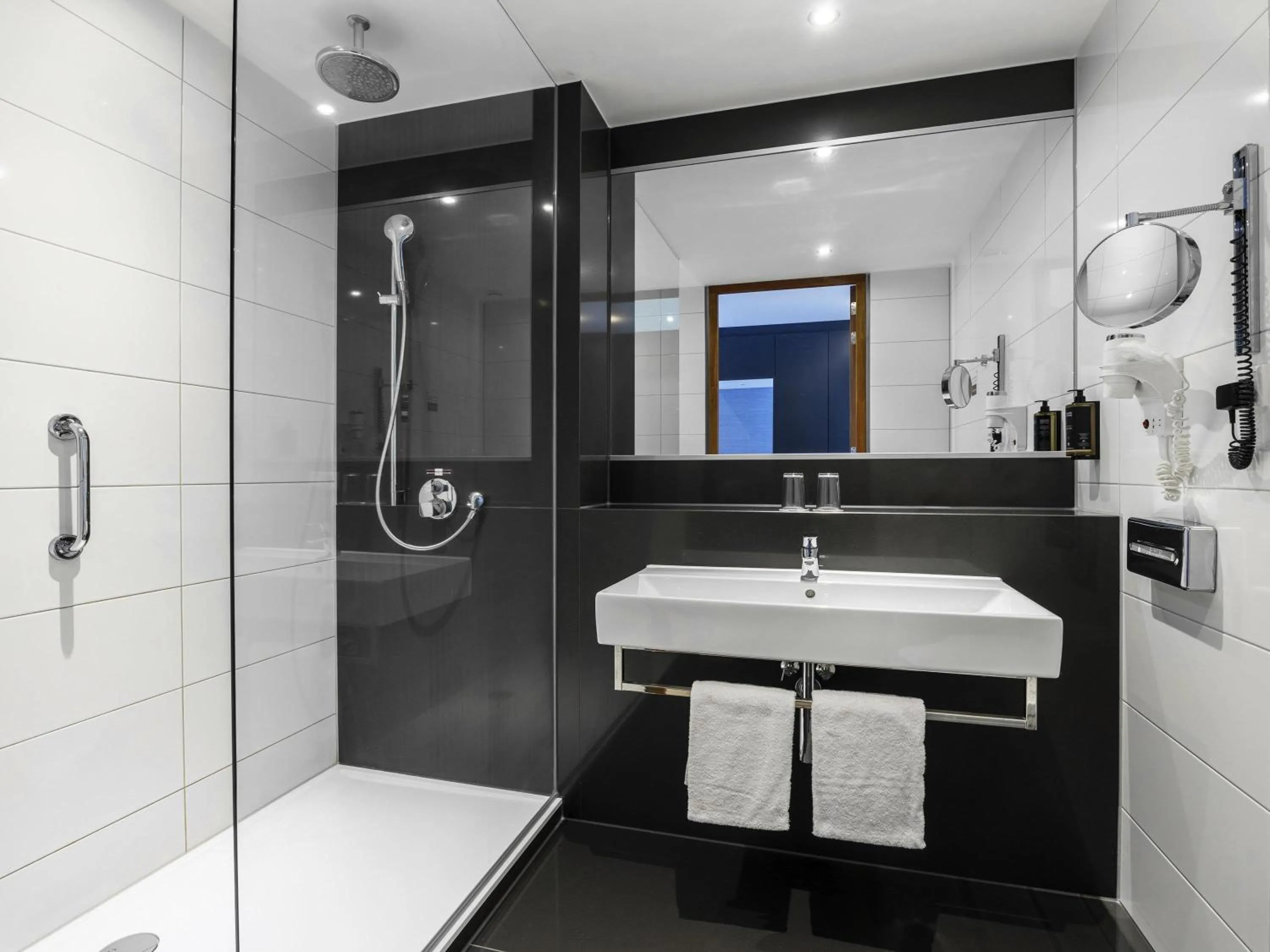 Bedroom in Mercure Hotel Amersfoort Centre