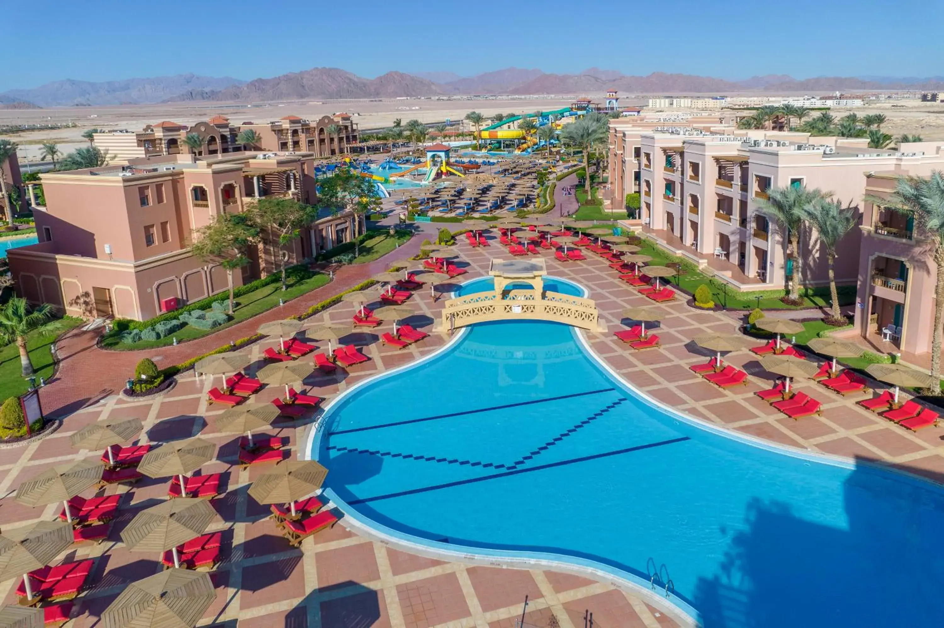 Swimming pool in Charmillion Club Aquapark Swimming pool in Charmillion Club Aquapark