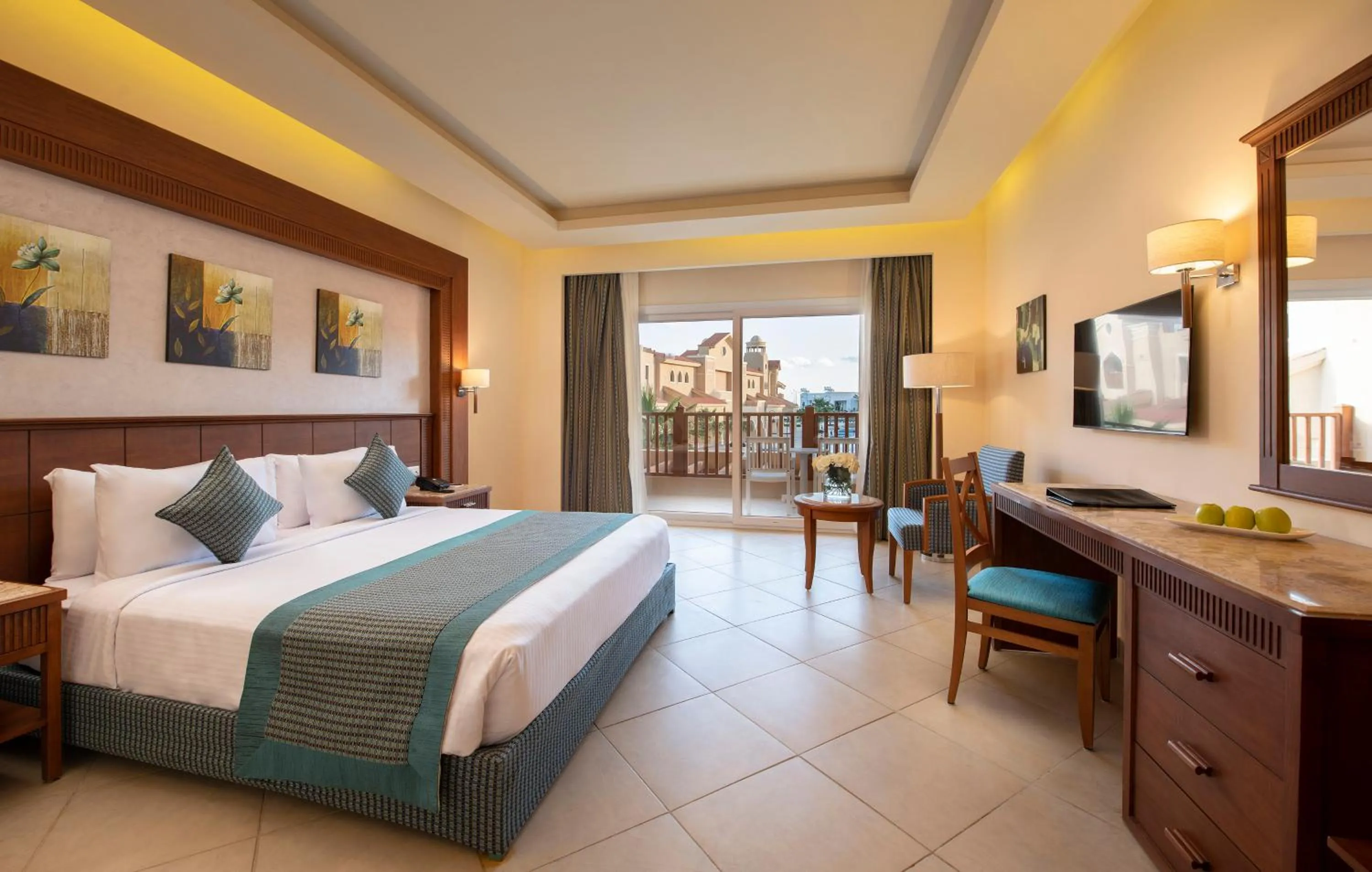 Bedroom, Bed in Charmillion Club Aquapark