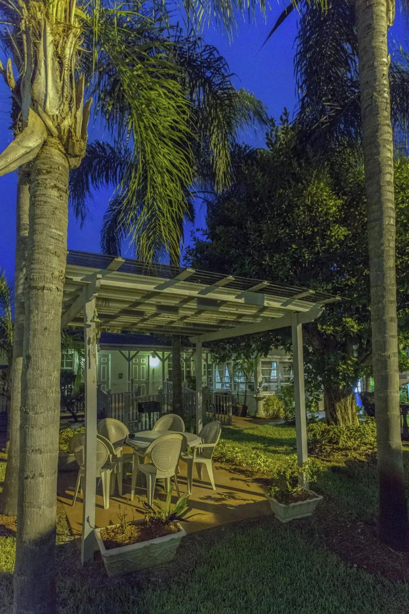 Richard's Motel Extended Stay