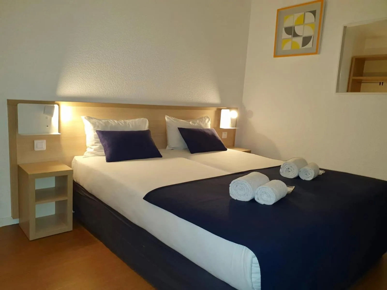 Bed in Budget Hotel Melun Sud - Dammarie Les Lys