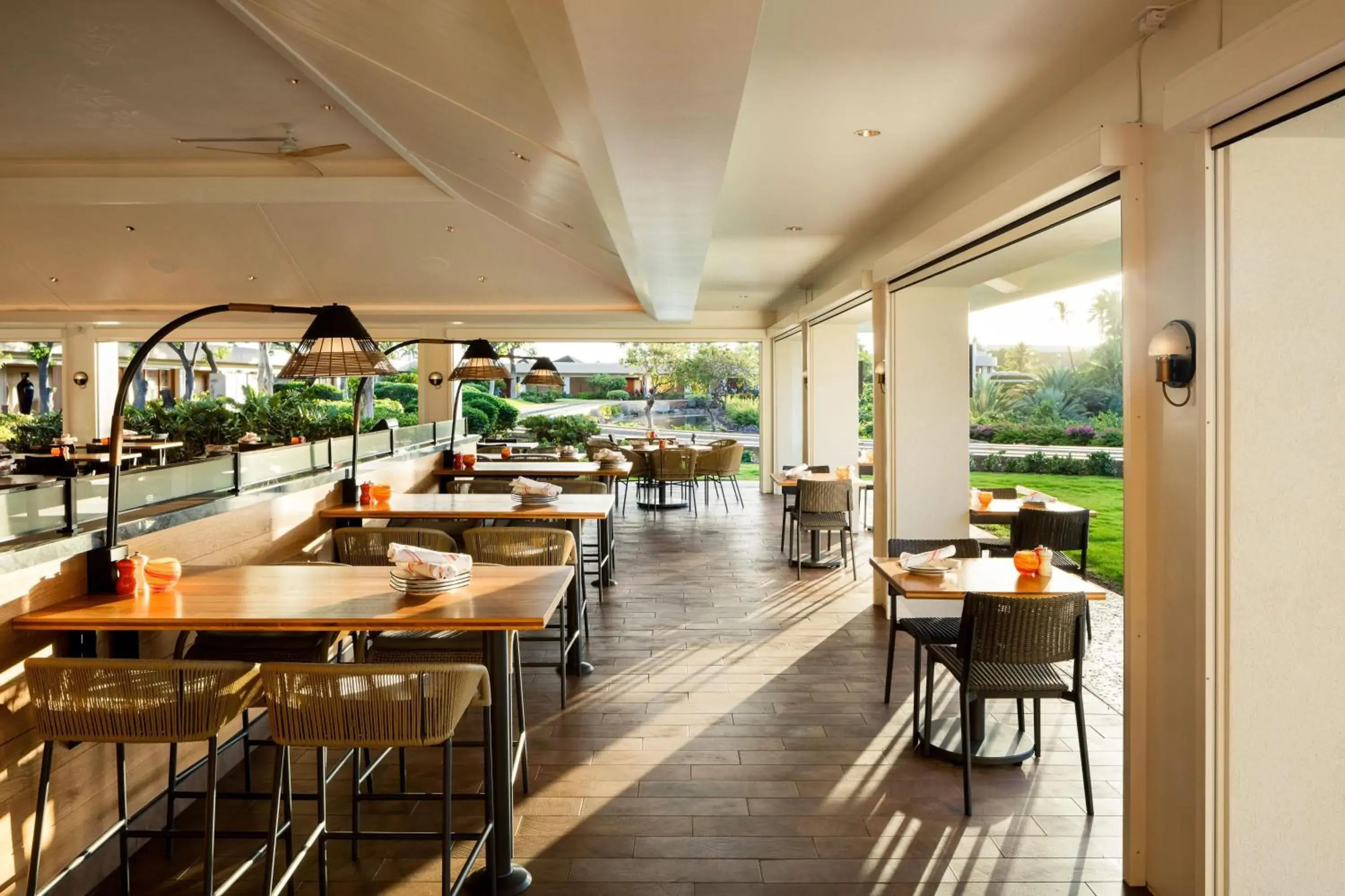 Restaurant/places to eat in Hilton Waikoloa Village Restaurant/places to eat in Hilton Waikoloa Village