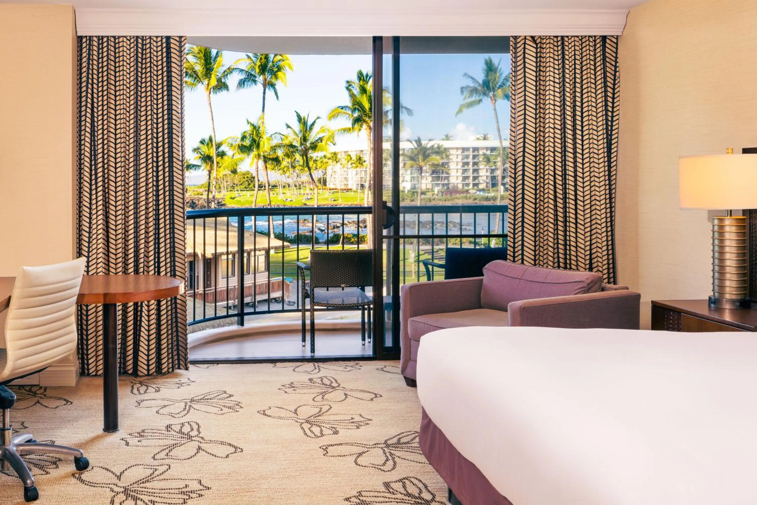 Bed in Hilton Waikoloa Village