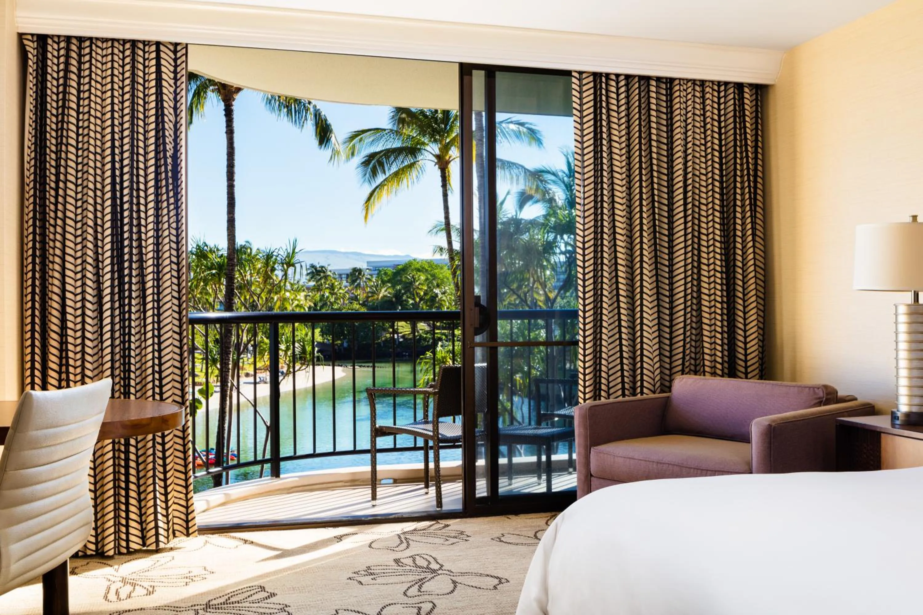 Bed in Hilton Waikoloa Village