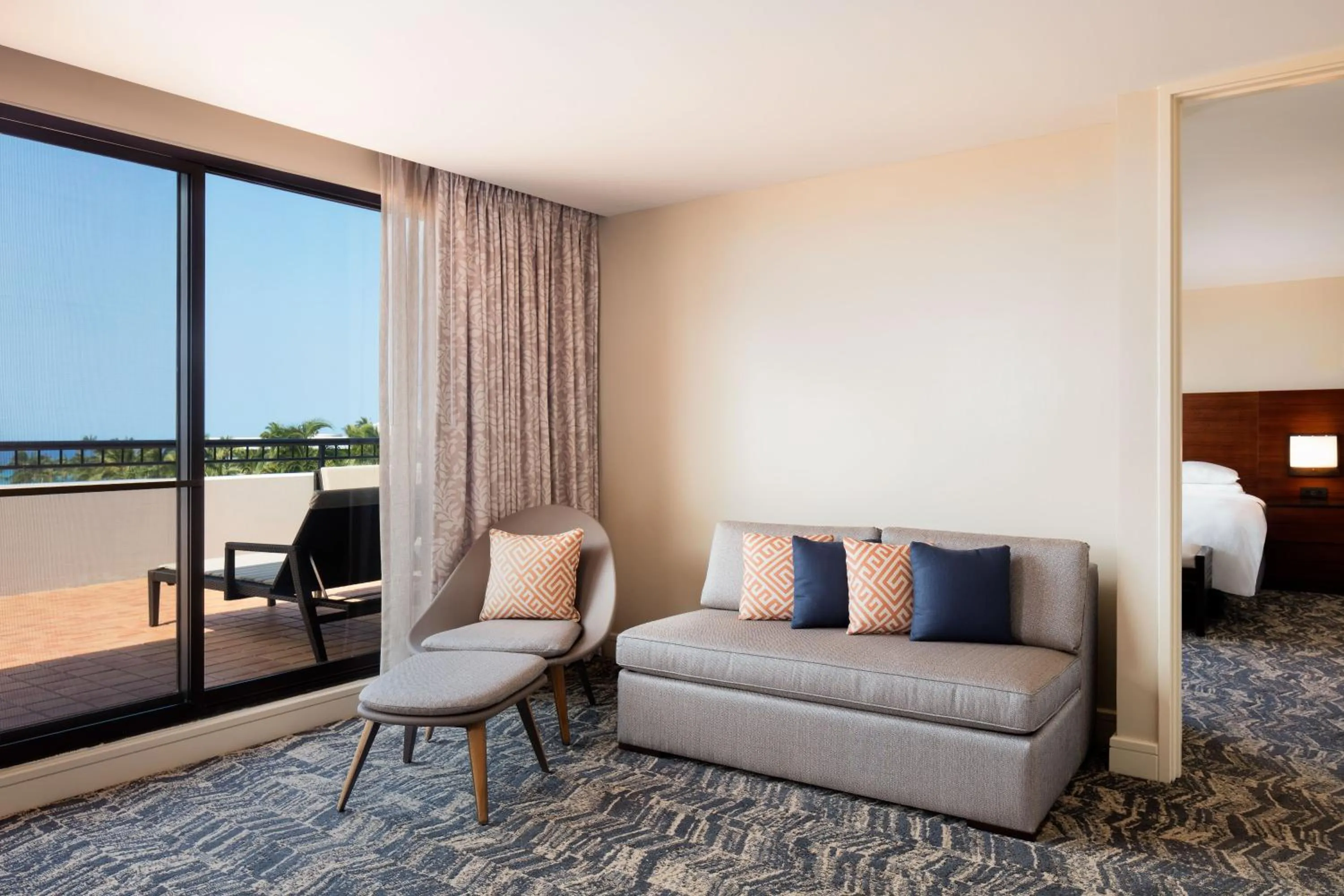 Living room in Hilton Waikoloa Village