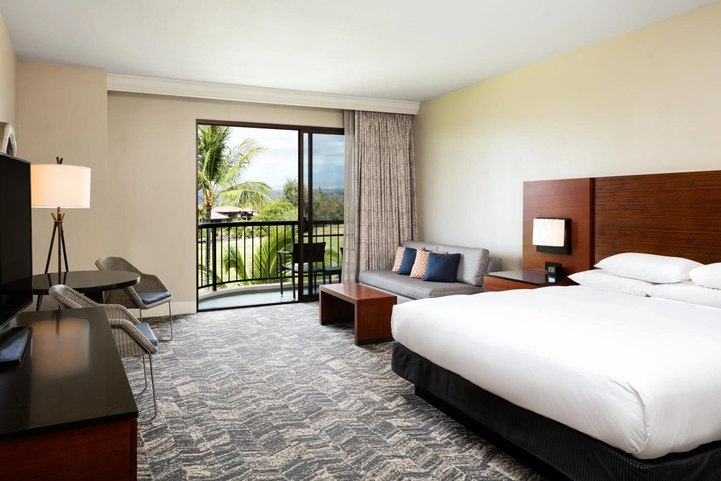 Bed in Hilton Waikoloa Village