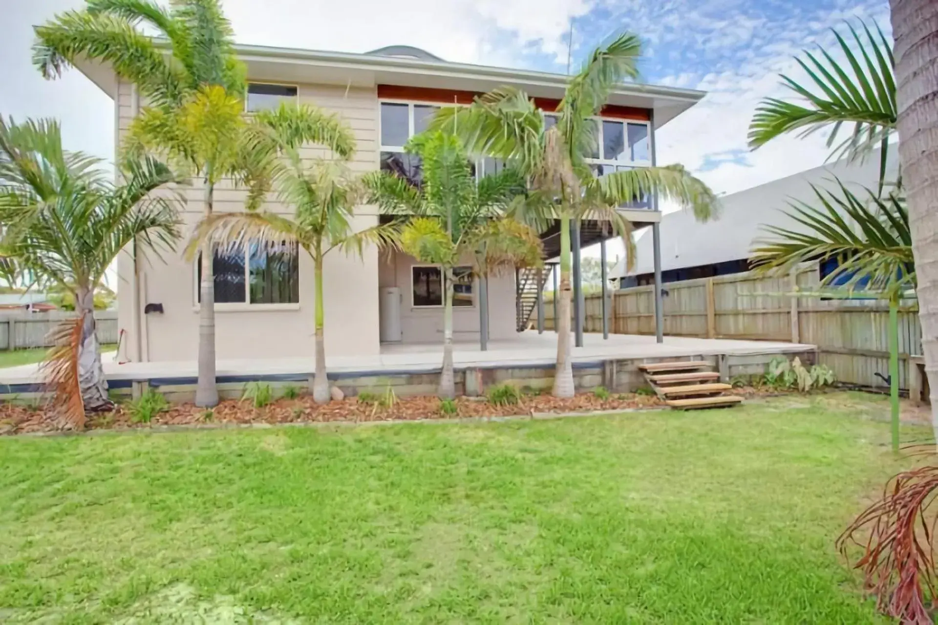 29 Cypress Avenue Rainbow Beach 29 Cypress Avenue Rainbow Beach