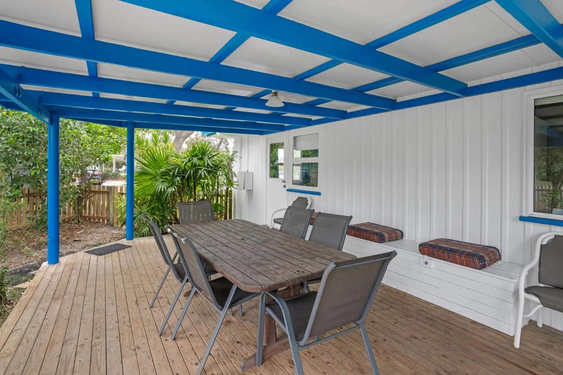 The Shack Rainbow Beach - Pets Welcome - Fully Fenced - Close to Beach