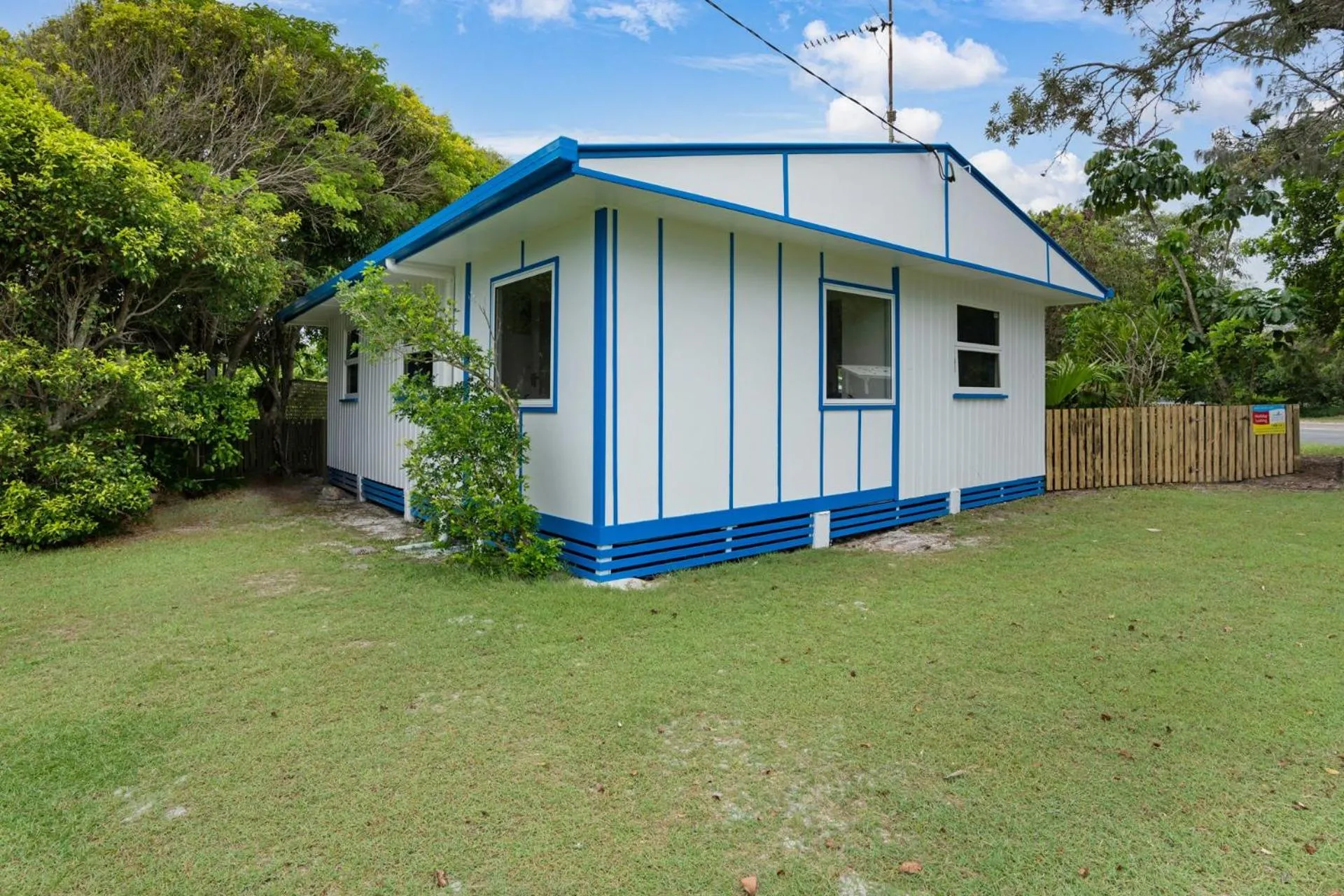 The Shack Rainbow Beach - Pets Welcome - Fully Fenced - Close to Beach