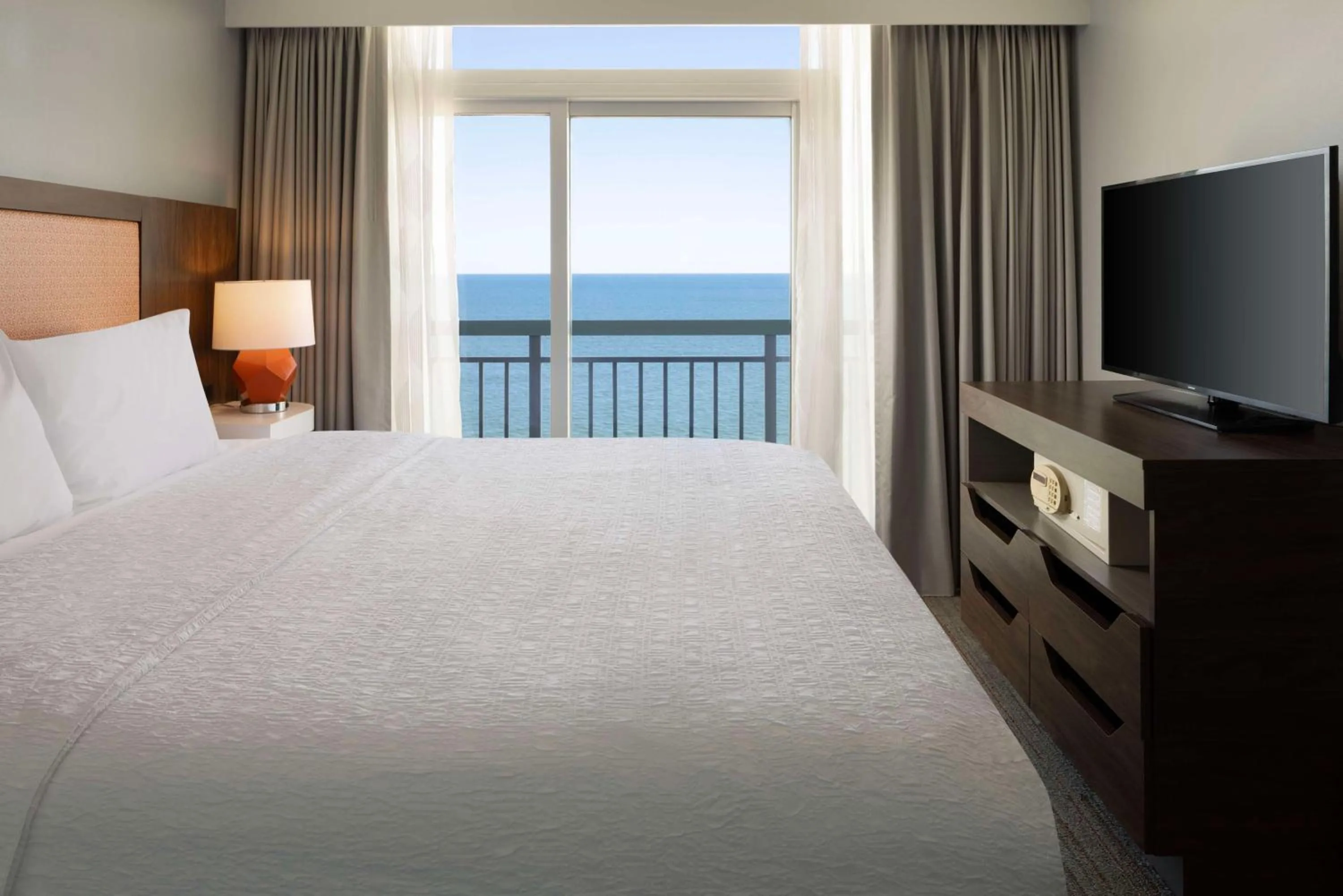 View (from property/room), Bed in Hampton Inn & Suites Myrtle Beach Oceanfront