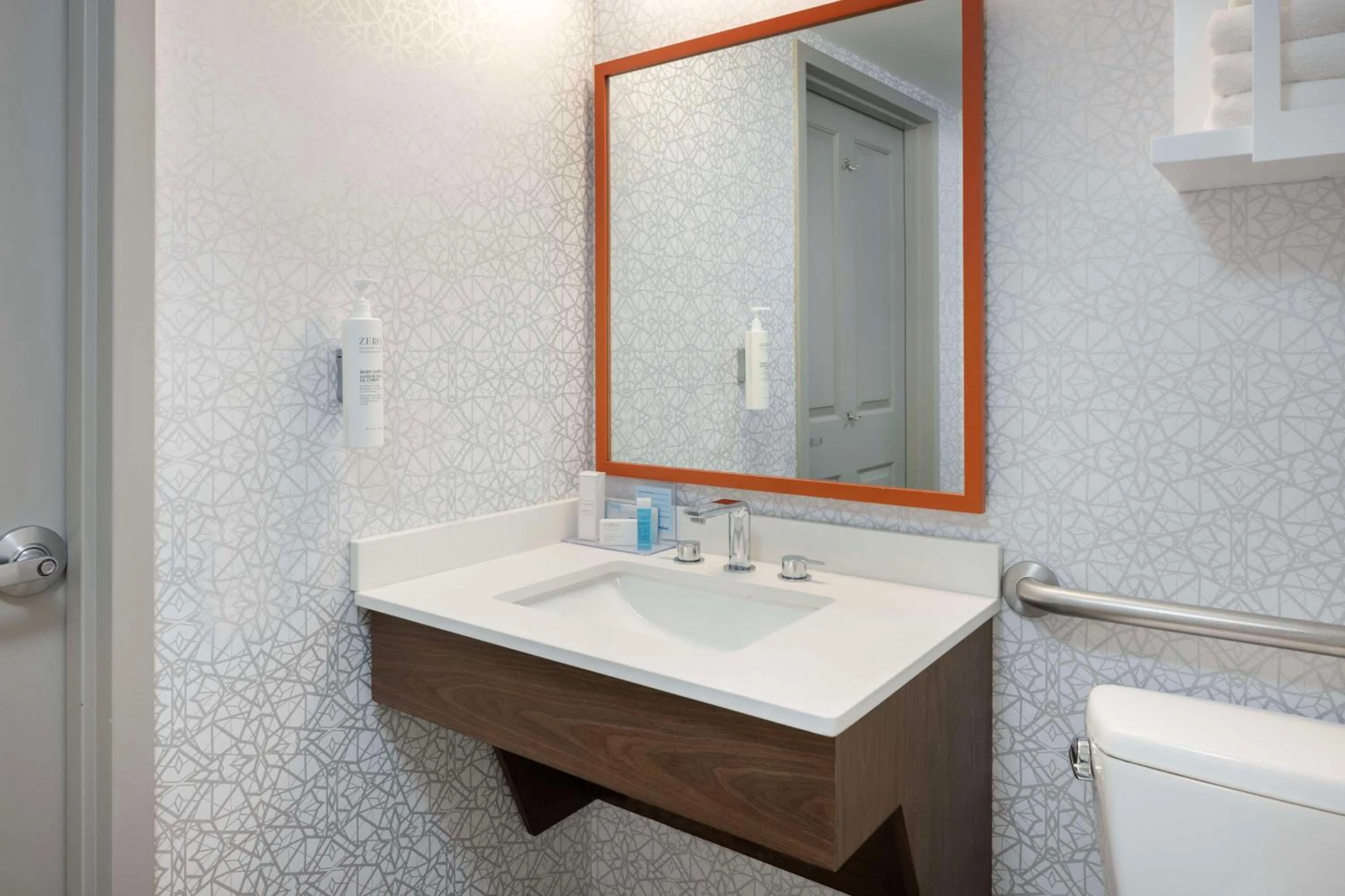 Bathroom in Hampton Inn & Suites Myrtle Beach Oceanfront