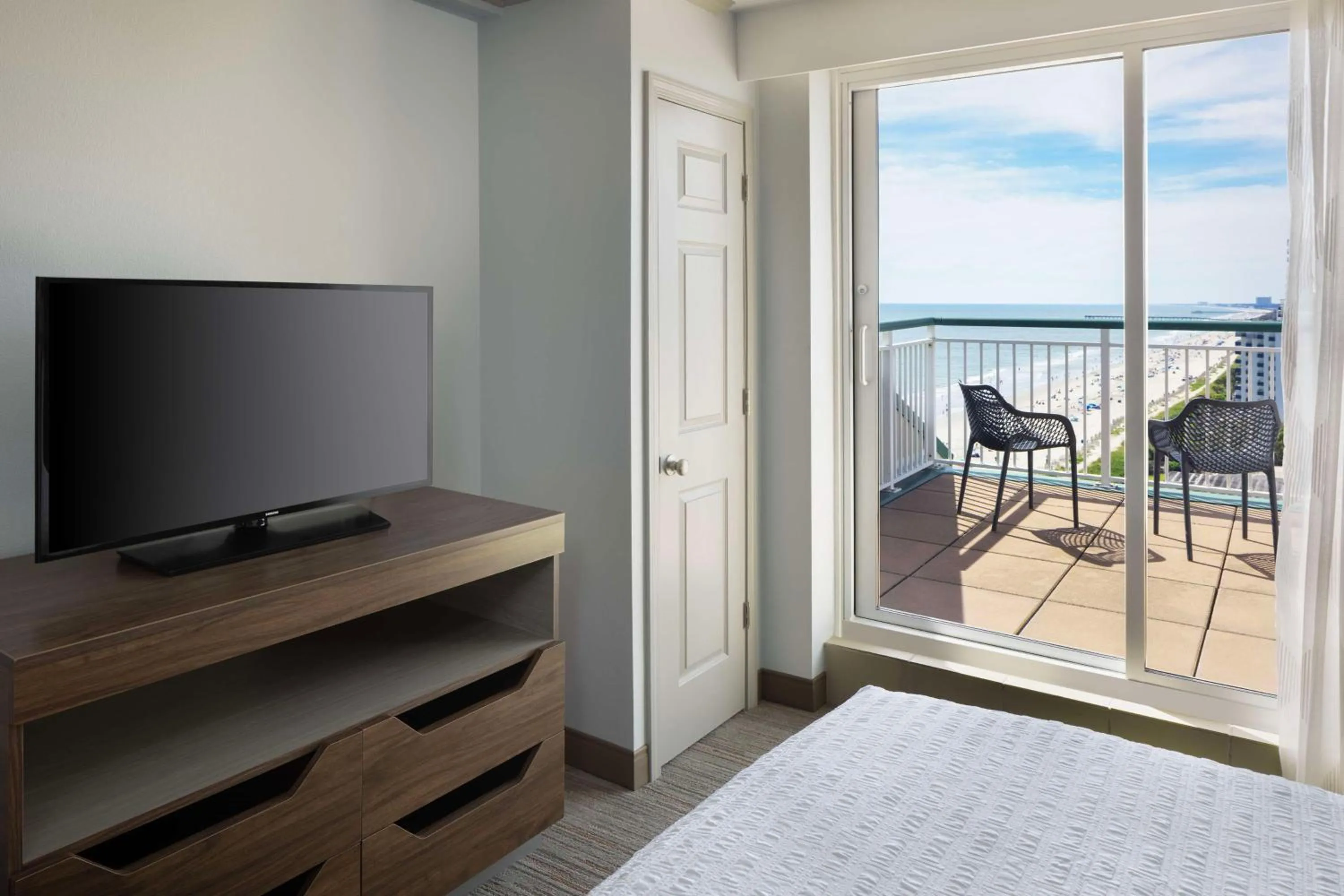 View (from property/room), Bed in Hampton Inn & Suites Myrtle Beach Oceanfront