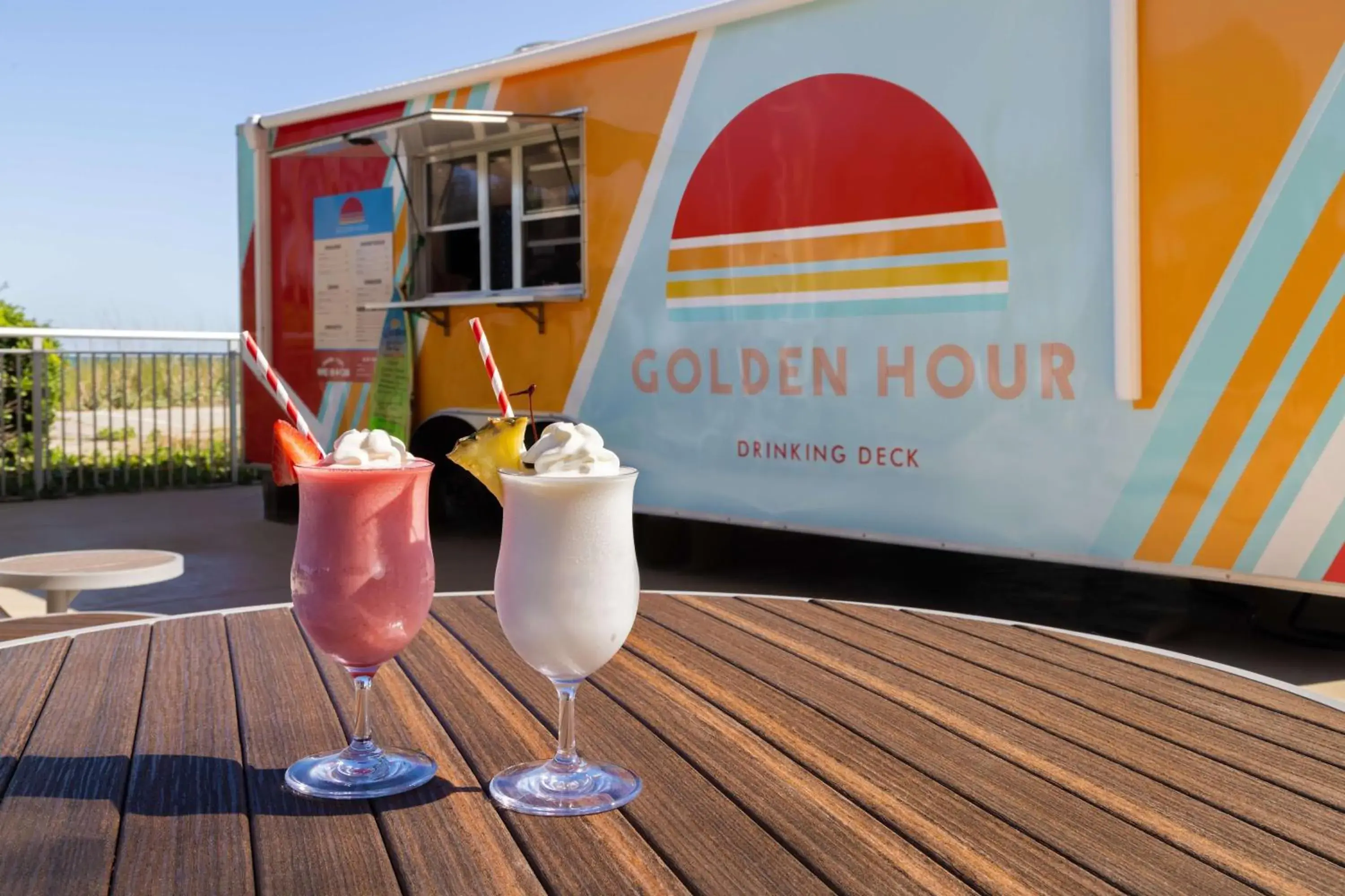 Lounge or bar in Hampton Inn & Suites Myrtle Beach Oceanfront Lounge or bar in Hampton Inn & Suites Myrtle Beach Oceanfront