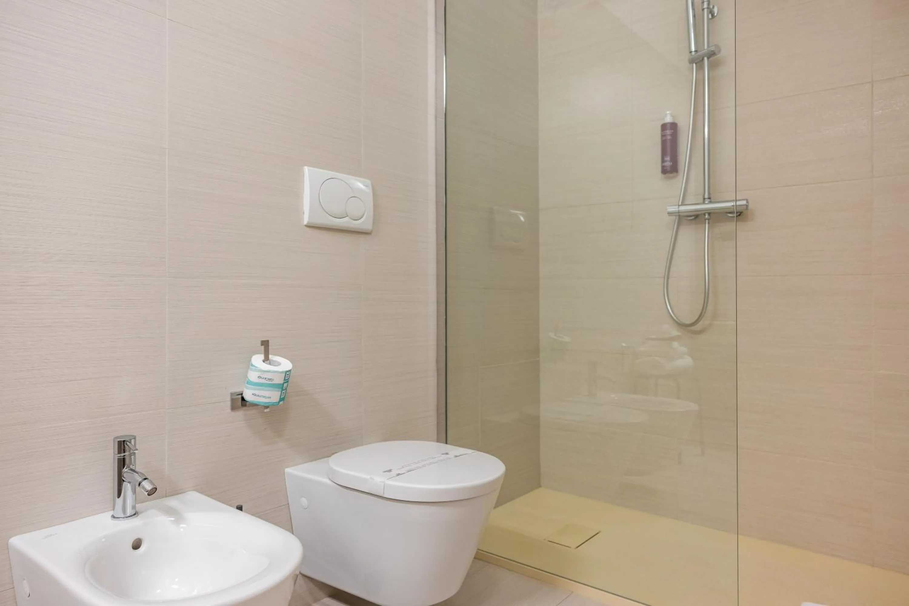 Shower in Palazzo Indelli