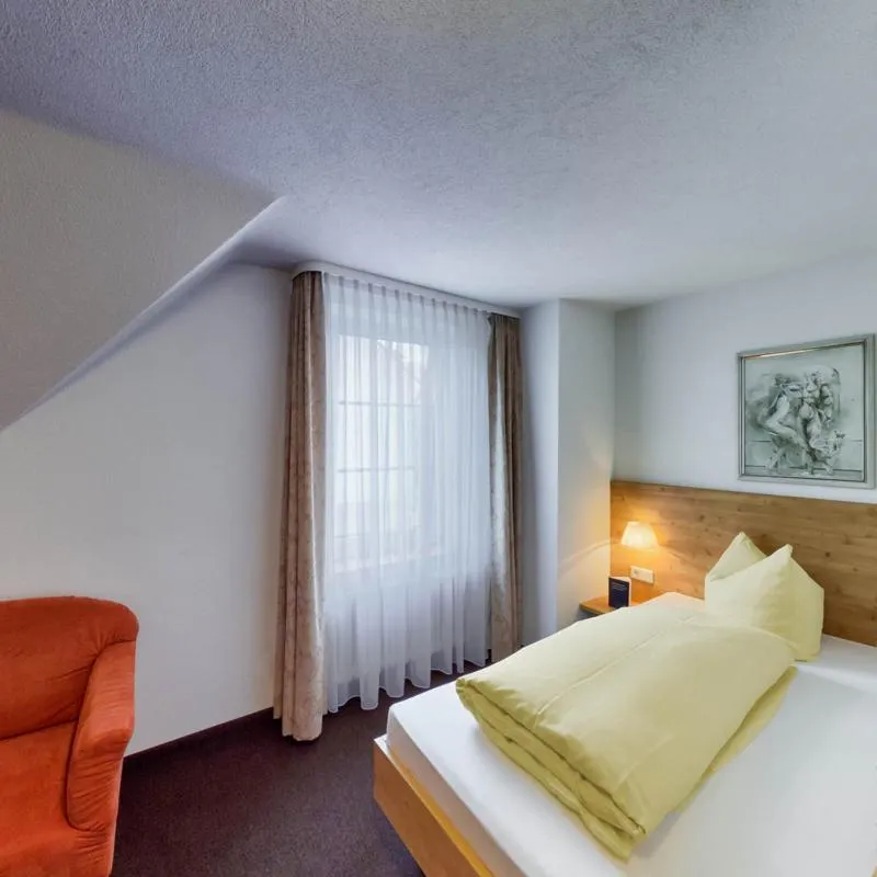 Bedroom, Bed in Gasthaus zum Kranz