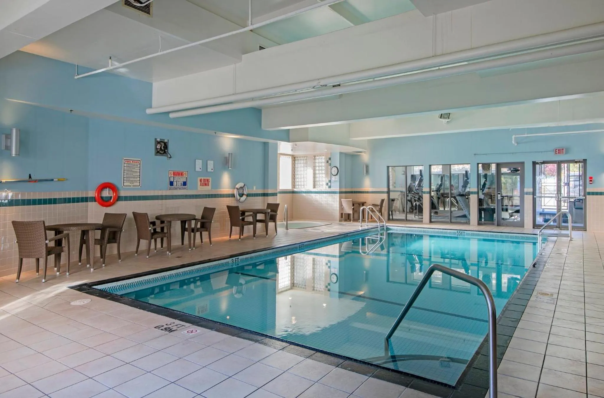 Swimming pool in Holiday Inn Express Kamloops by IHG