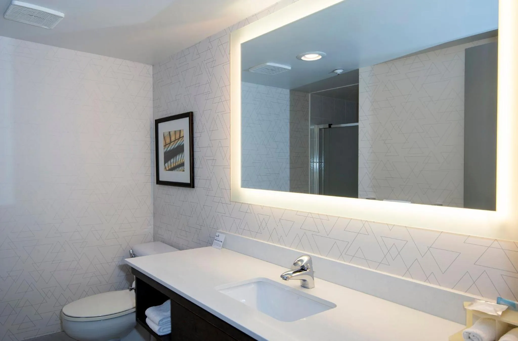 Photo of the whole room in Holiday Inn Express Kamloops by IHG