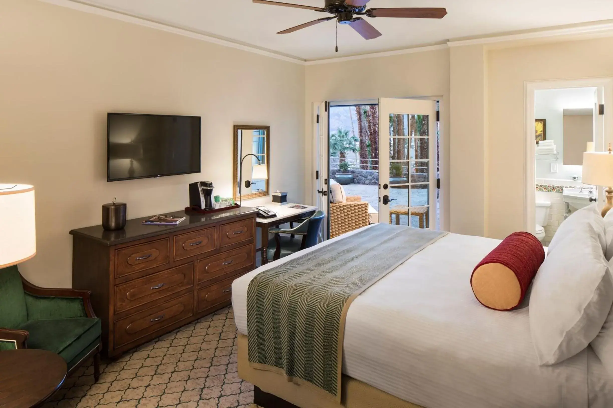 Photo of the whole room, Bed in The Inn at Death Valley Photo of the whole room, Bed in The Inn at Death Valley