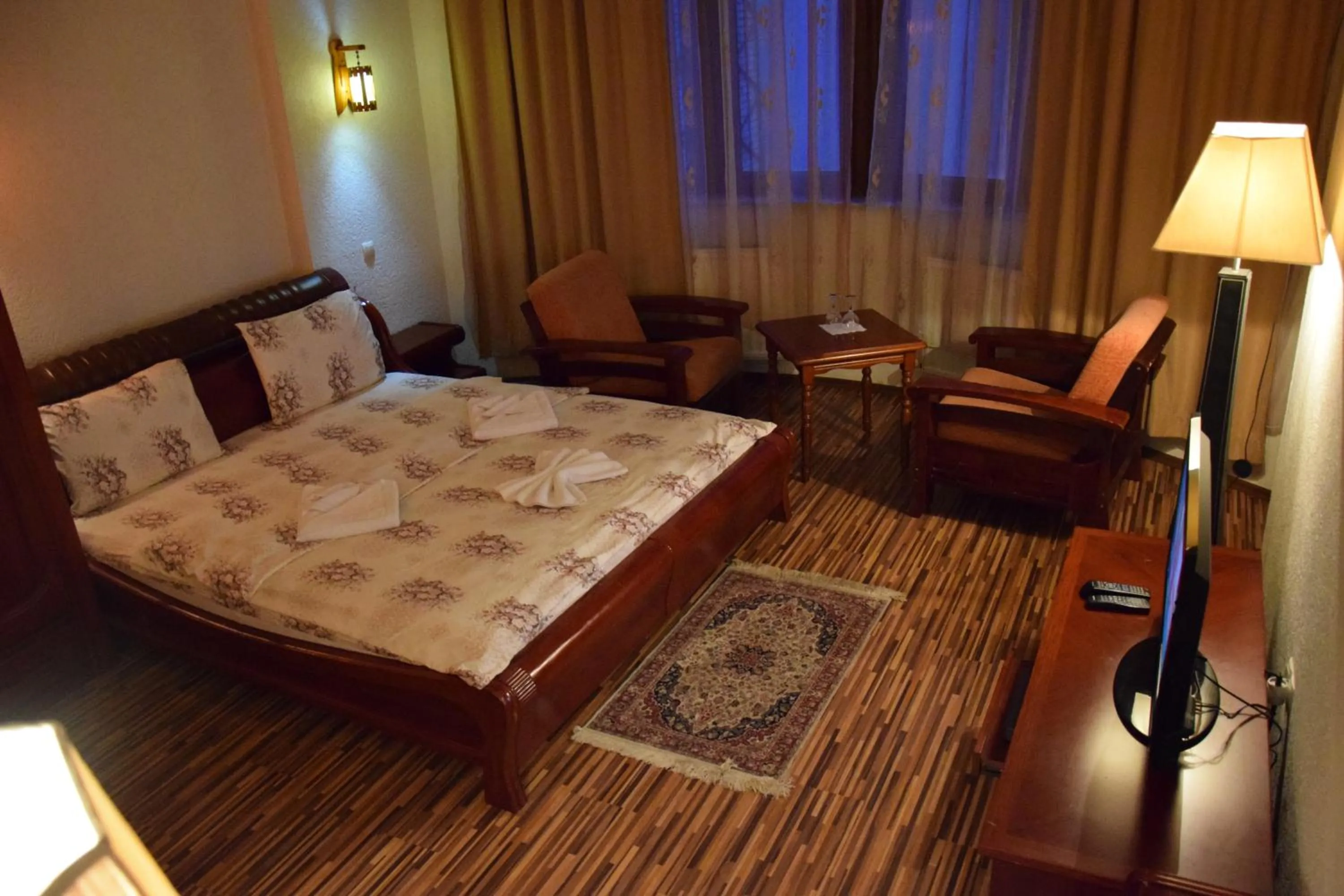 Photo of the whole room, Bed in Hotel Denis