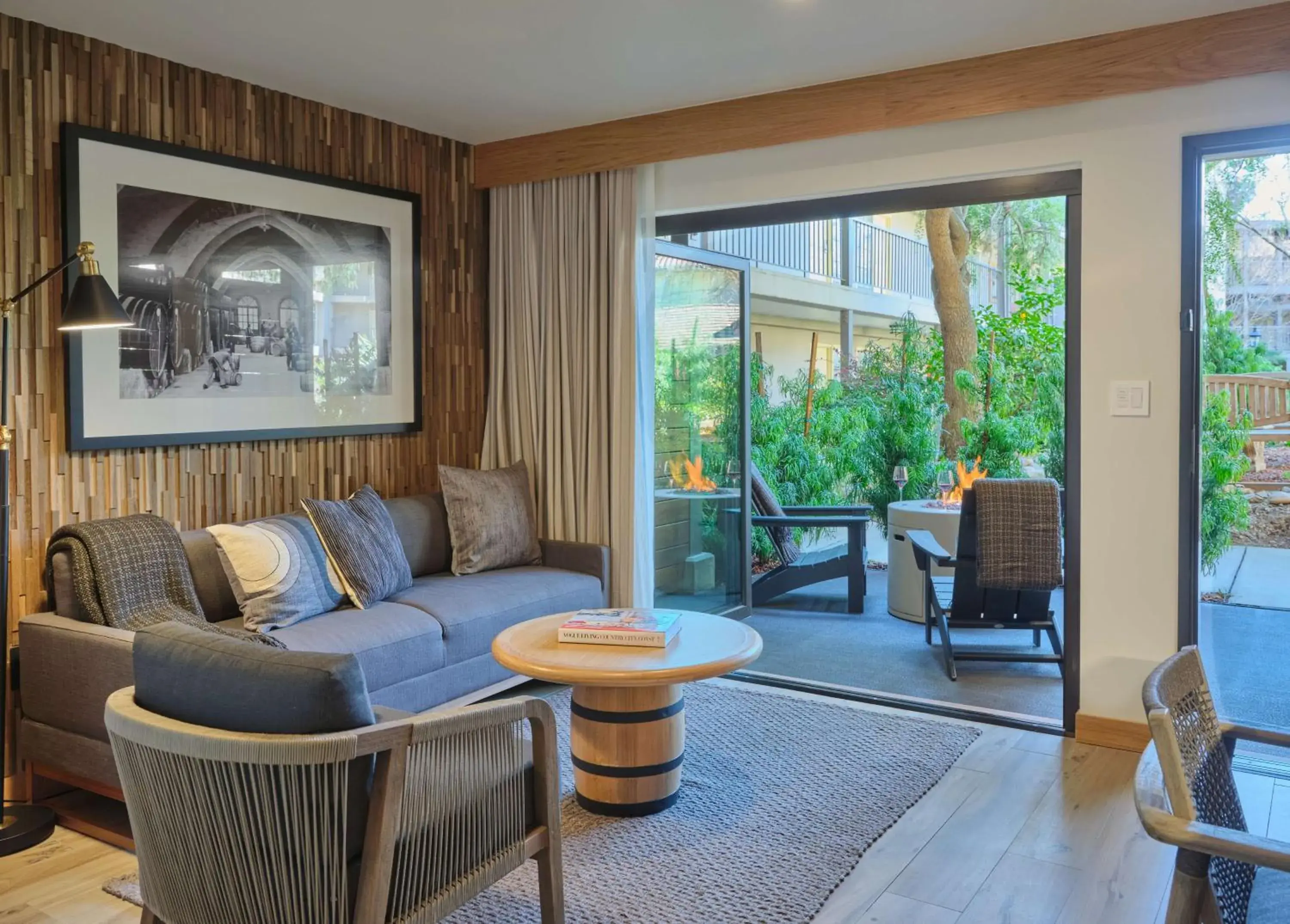 Living room in Embassy Suites by Hilton Napa Valley Living room in Embassy Suites by Hilton Napa Valley