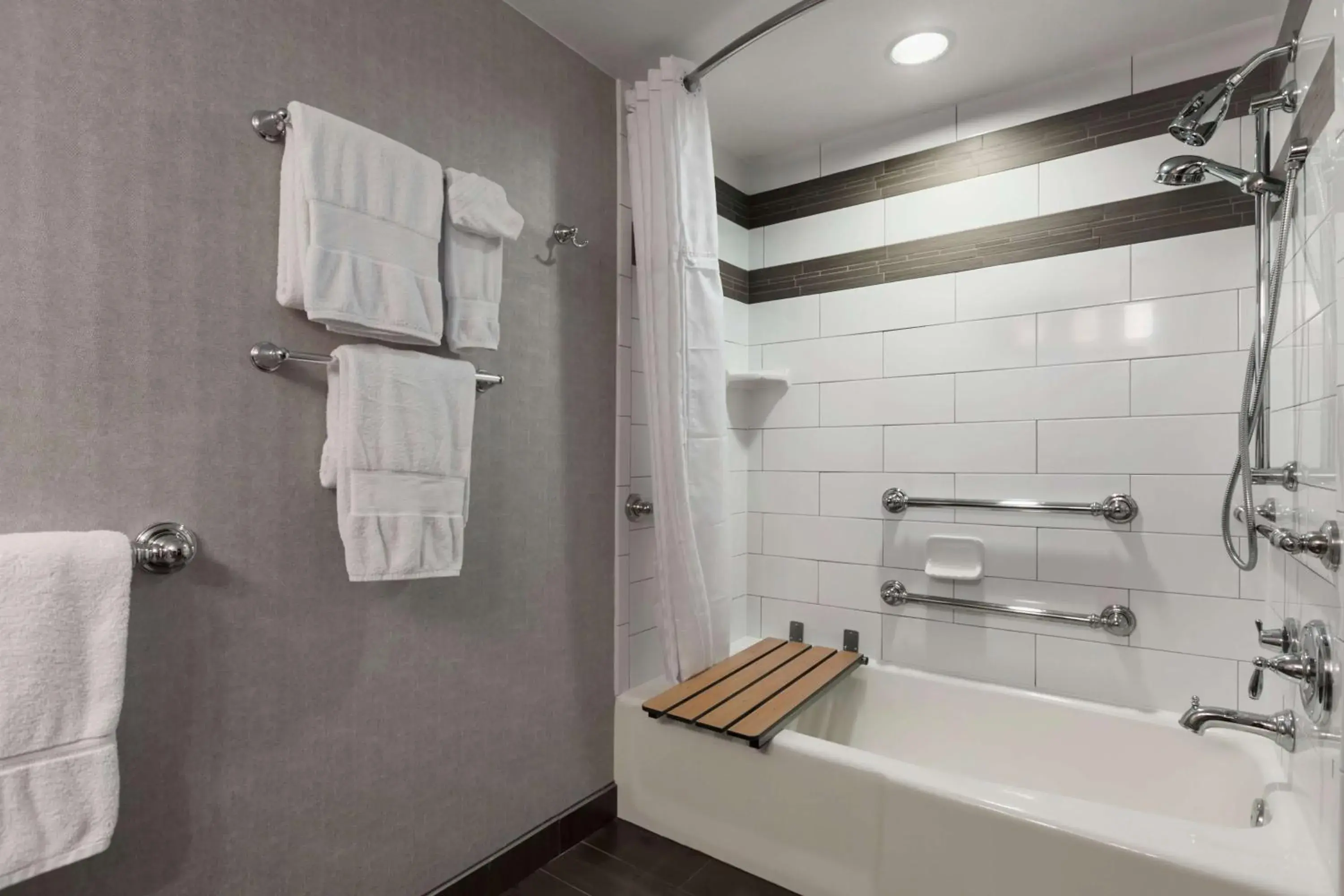 Bathroom in Embassy Suites by Hilton Napa Valley Bathroom in Embassy Suites by Hilton Napa Valley