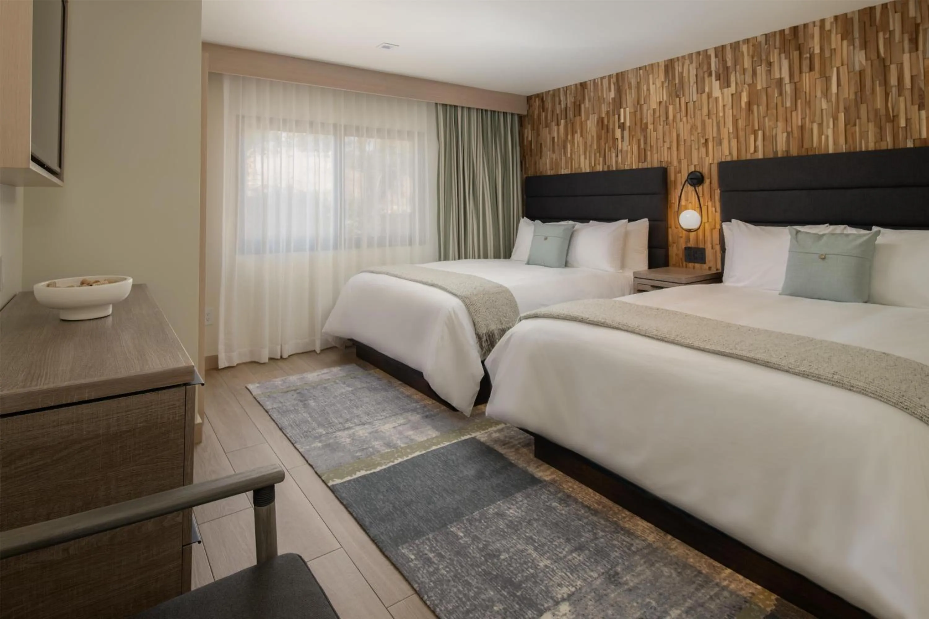 Bed in Casa Mani Resort Napa Valley, Curio Collection By Hilton