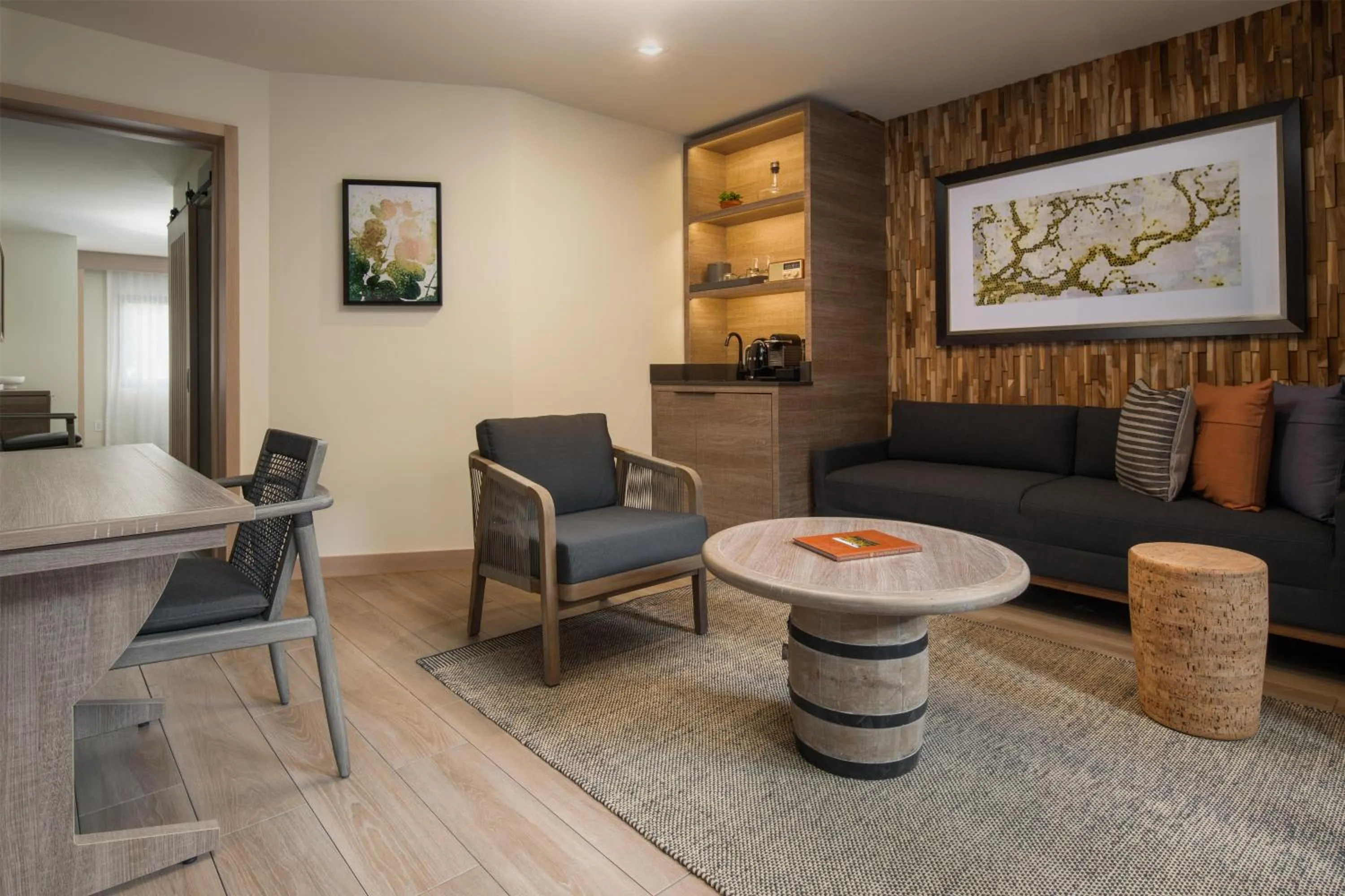 Living room in Casa Mani Resort Napa Valley, Curio Collection By Hilton