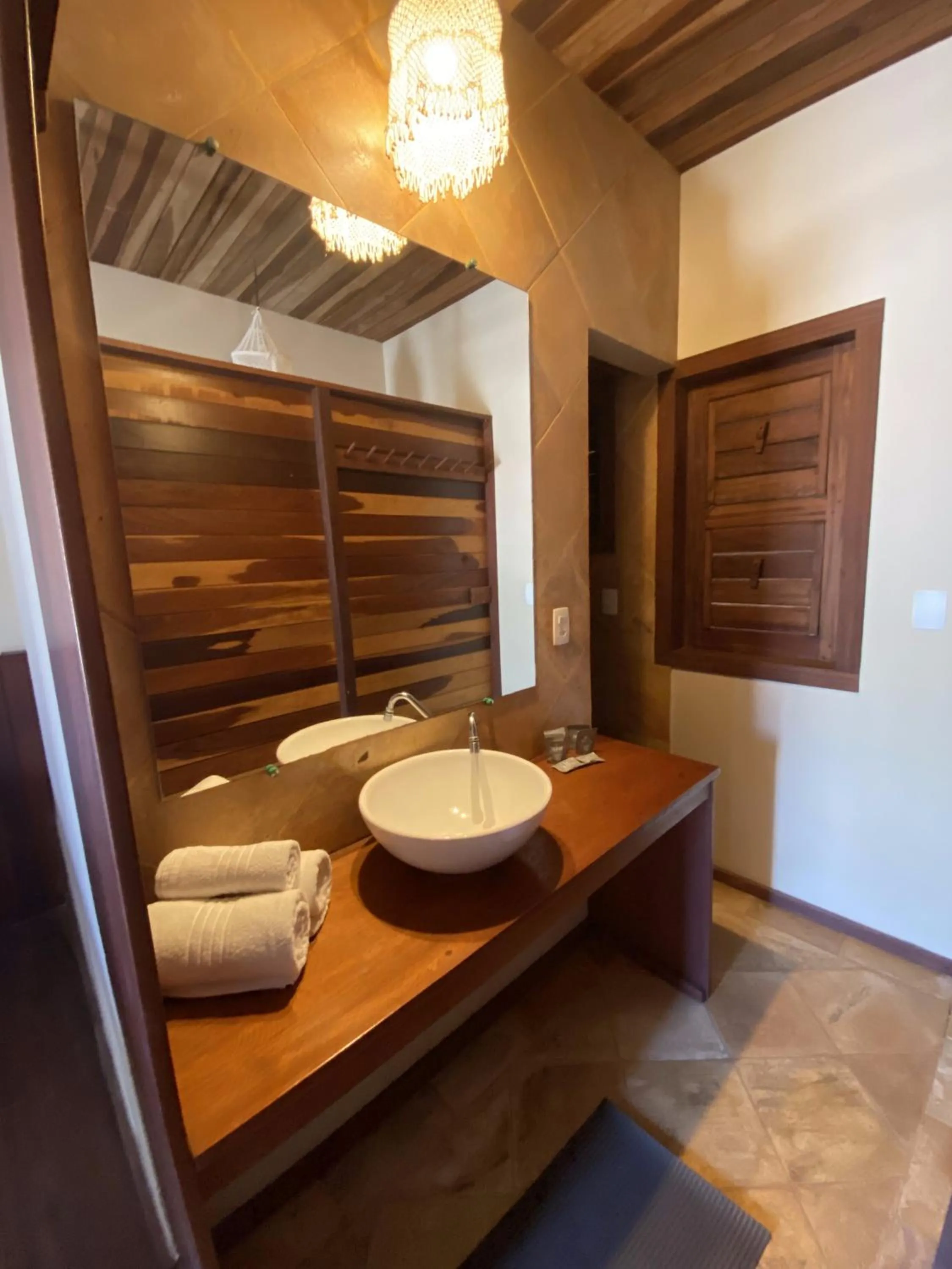Bathroom in Ventana Hotel