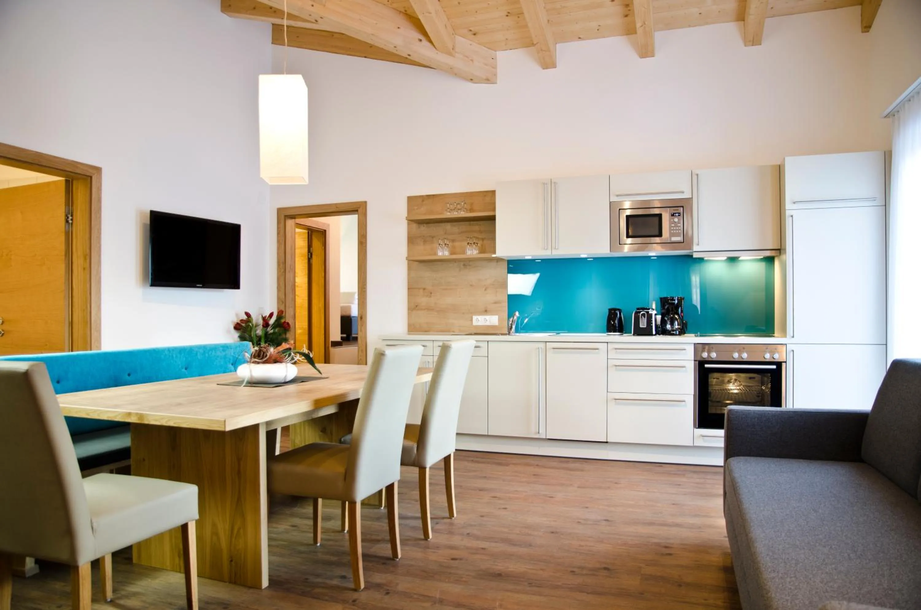 Kitchen or kitchenette in Hotel Garni Alpenland
