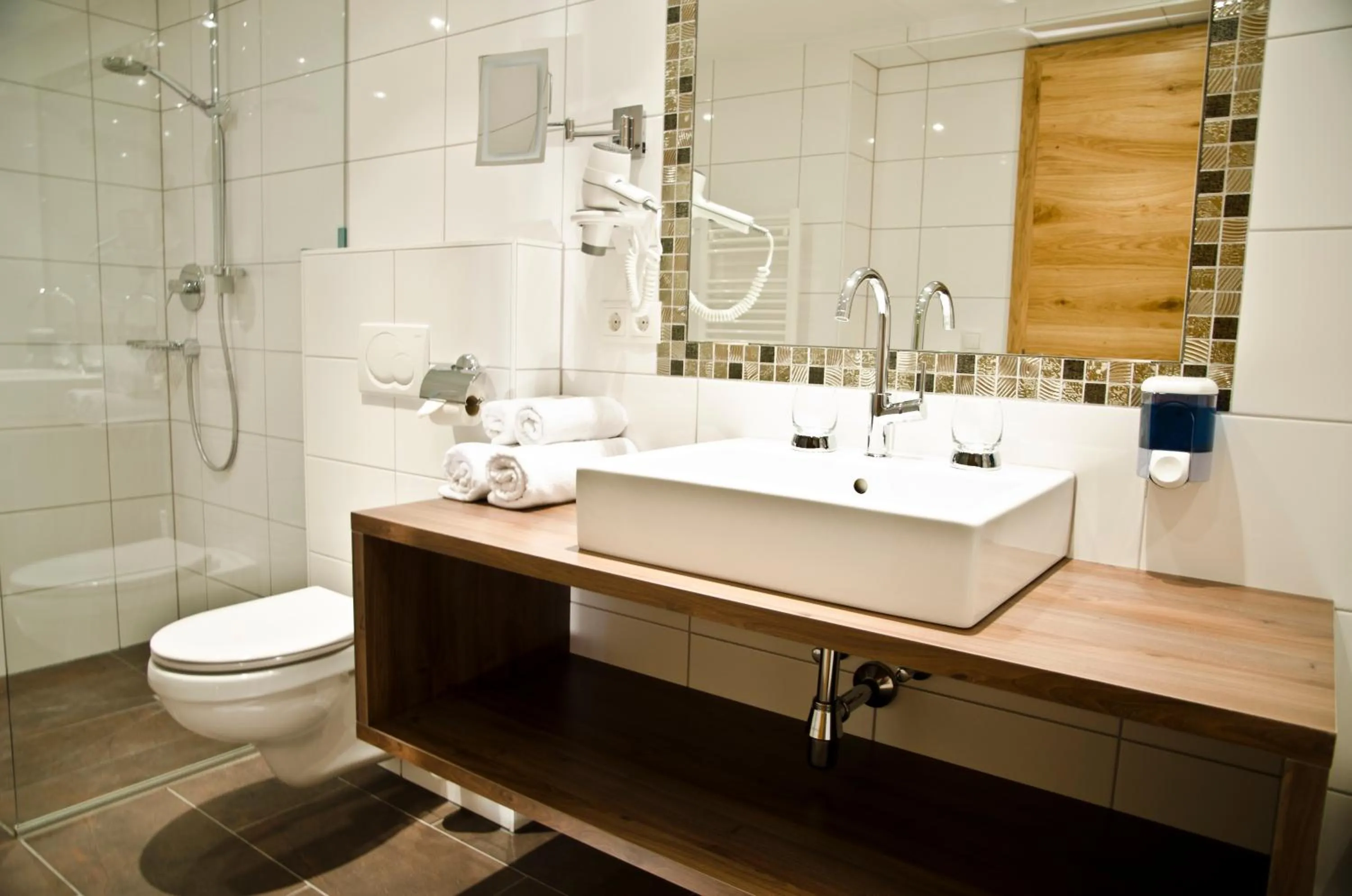 Bathroom in Hotel Garni Alpenland